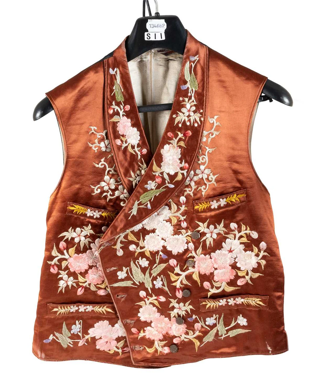 A Chinese Lined Silk Waistcoat, Qing Dynasty, 19th century
