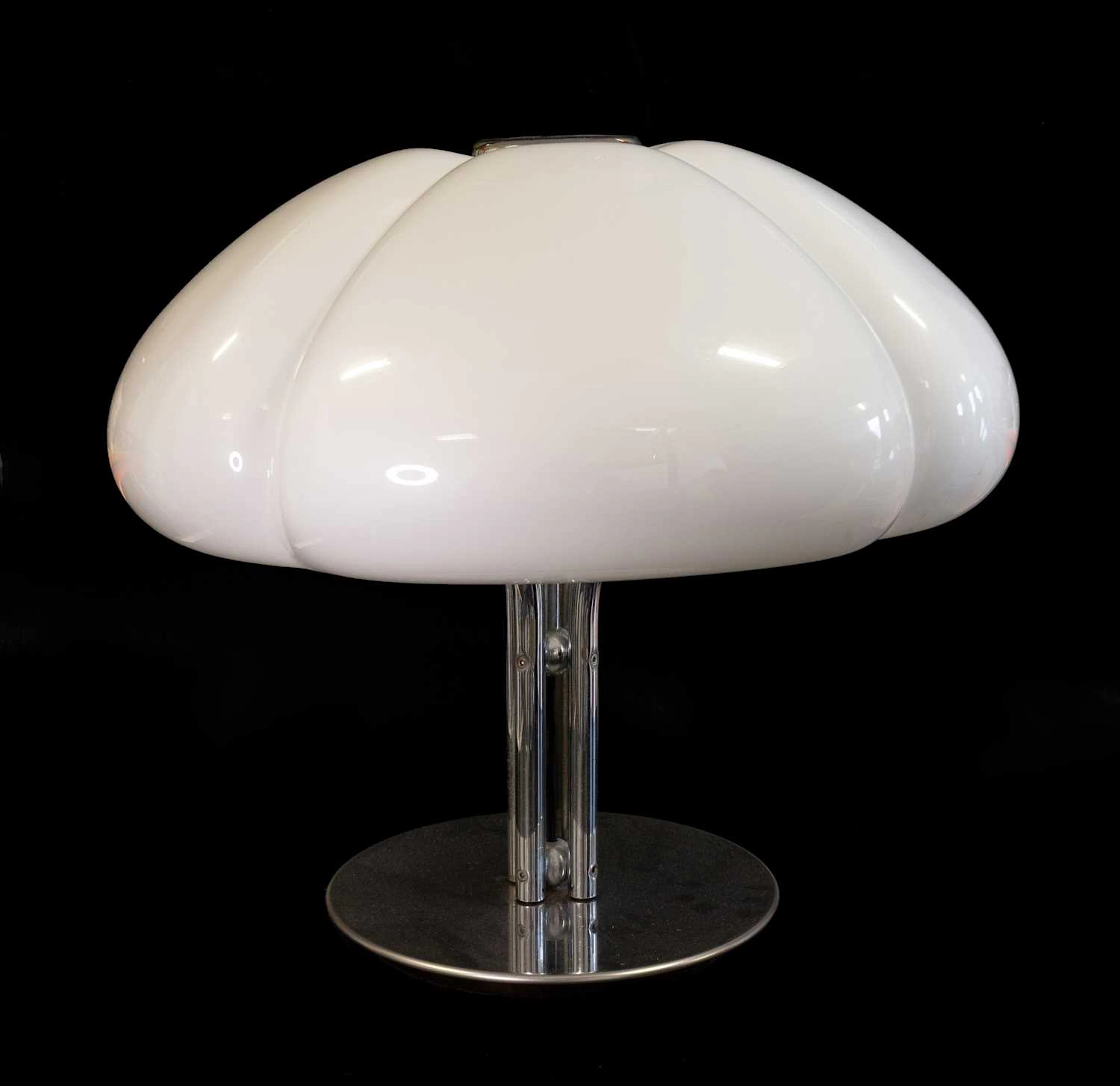 A Harvey Guzzini Quadrifoglio Table Lamp