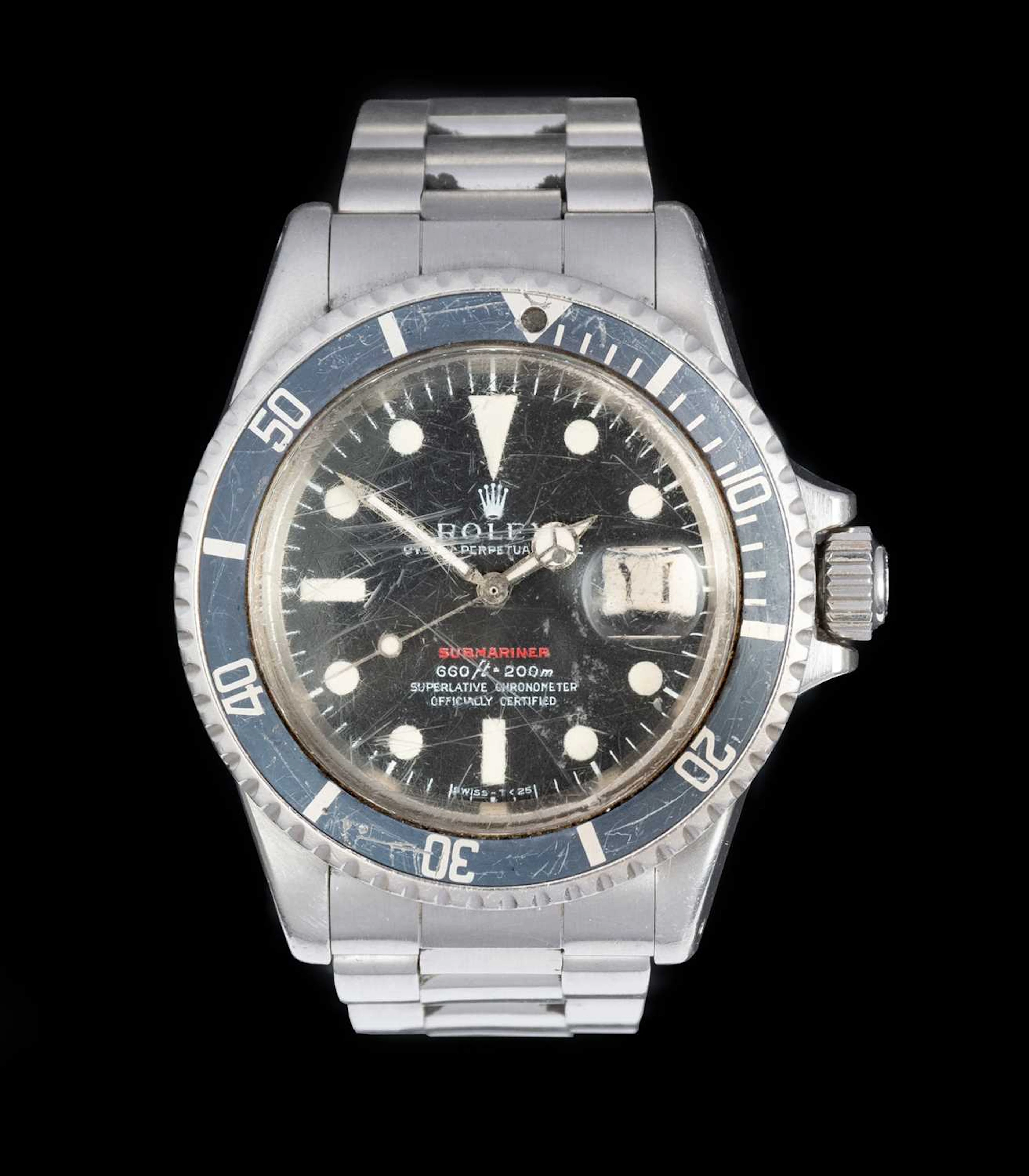 Rolex: A Single Red Line Submariner Automatic Calendar Centre Seconds