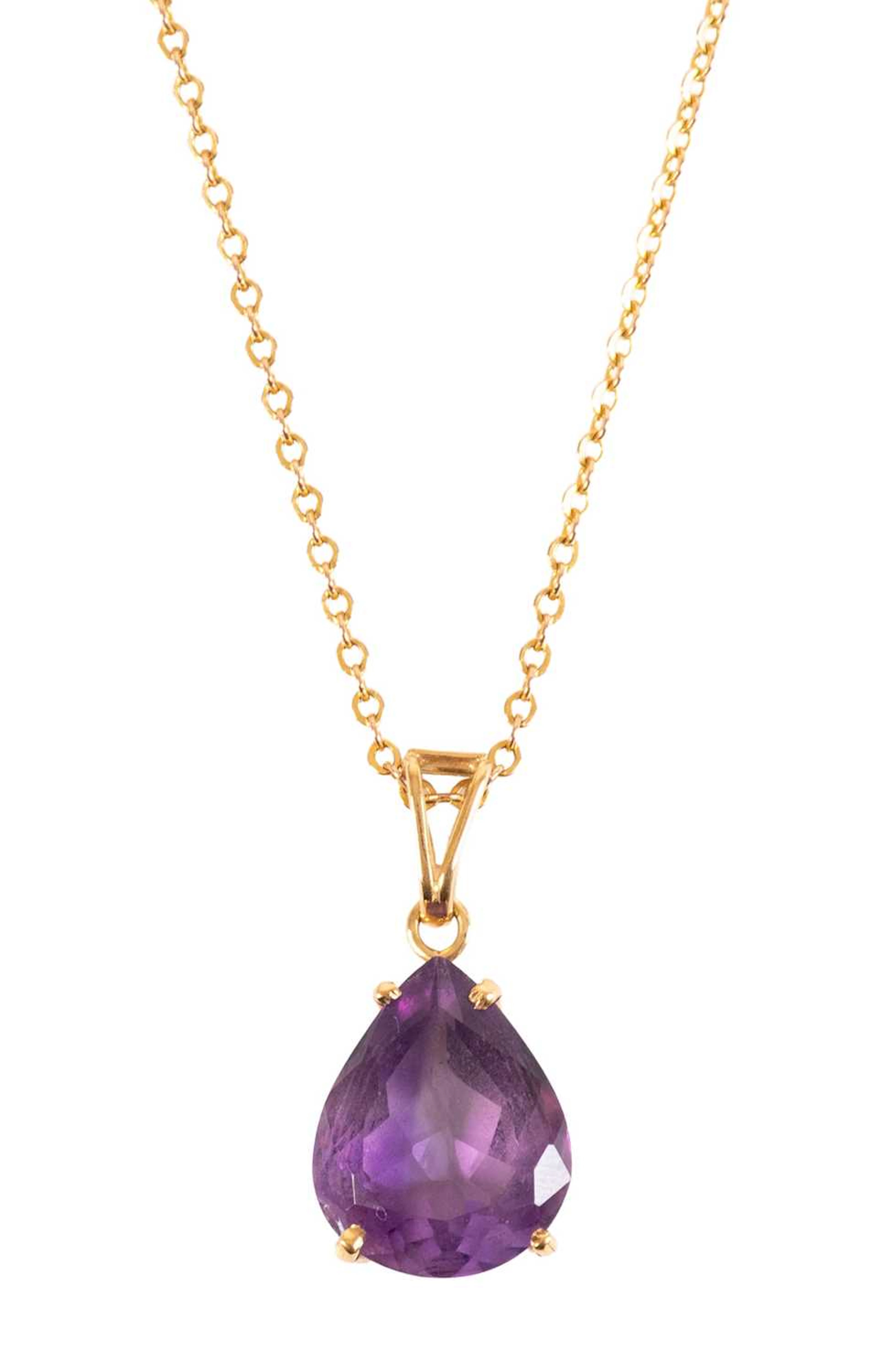 An Amethyst Pendant on Chain