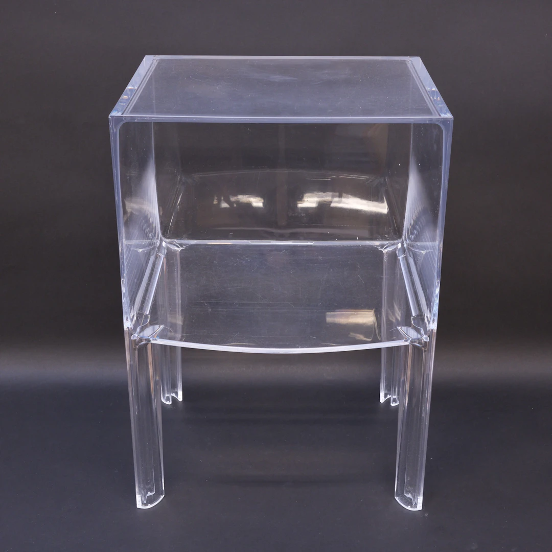 PHILIPPE STARCK / EUGENI QUITLLET. KARTELL, BORD / HYLLA "GHOST BUSTER"