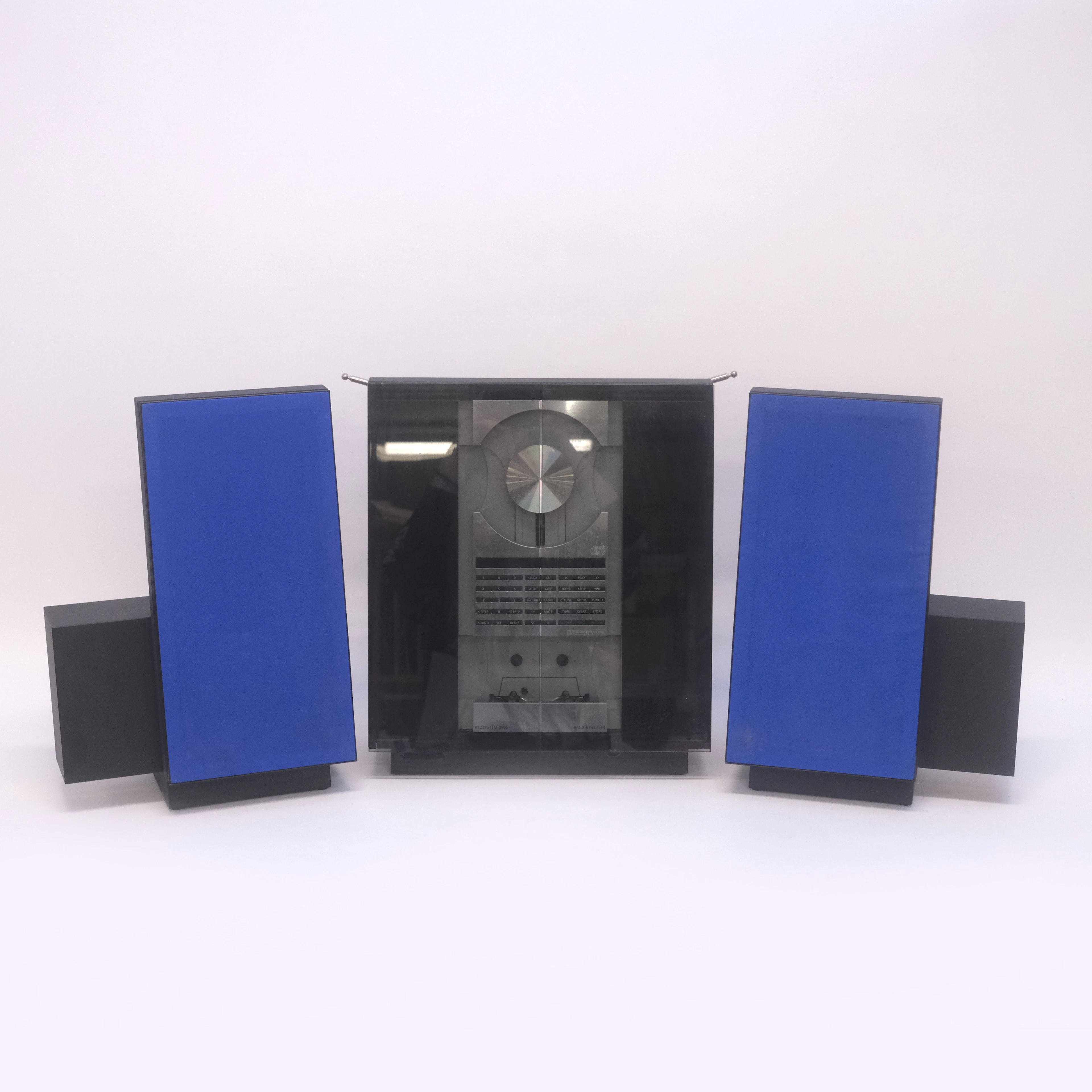 BANG & OLUFSEN, CD OCH KASETT SAMT I PAR HÖGTALARE.