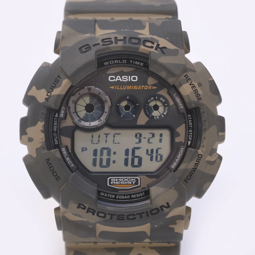 CASIO. ARMBANDSUR, "G-SHOCK". QUARTZ. 2000-TAL.
