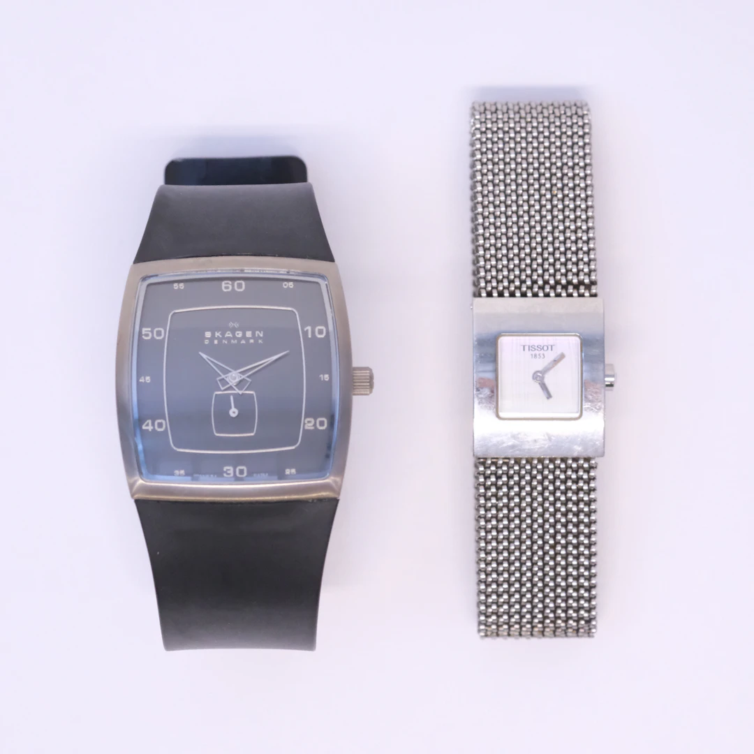 TVÅ ARMBANDSUR, TISSOT OCH SKAGEN.