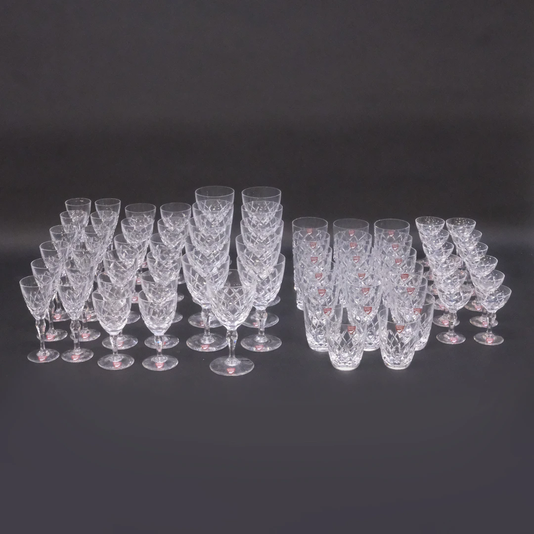 GUNNAR CYRÉN. GLASSERVIS, "KAROLINA", ORREFORS, 67 DELAR.
