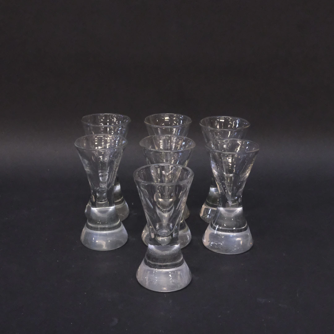 SJU SNAPSGLAS, 1800/1900-TAL.