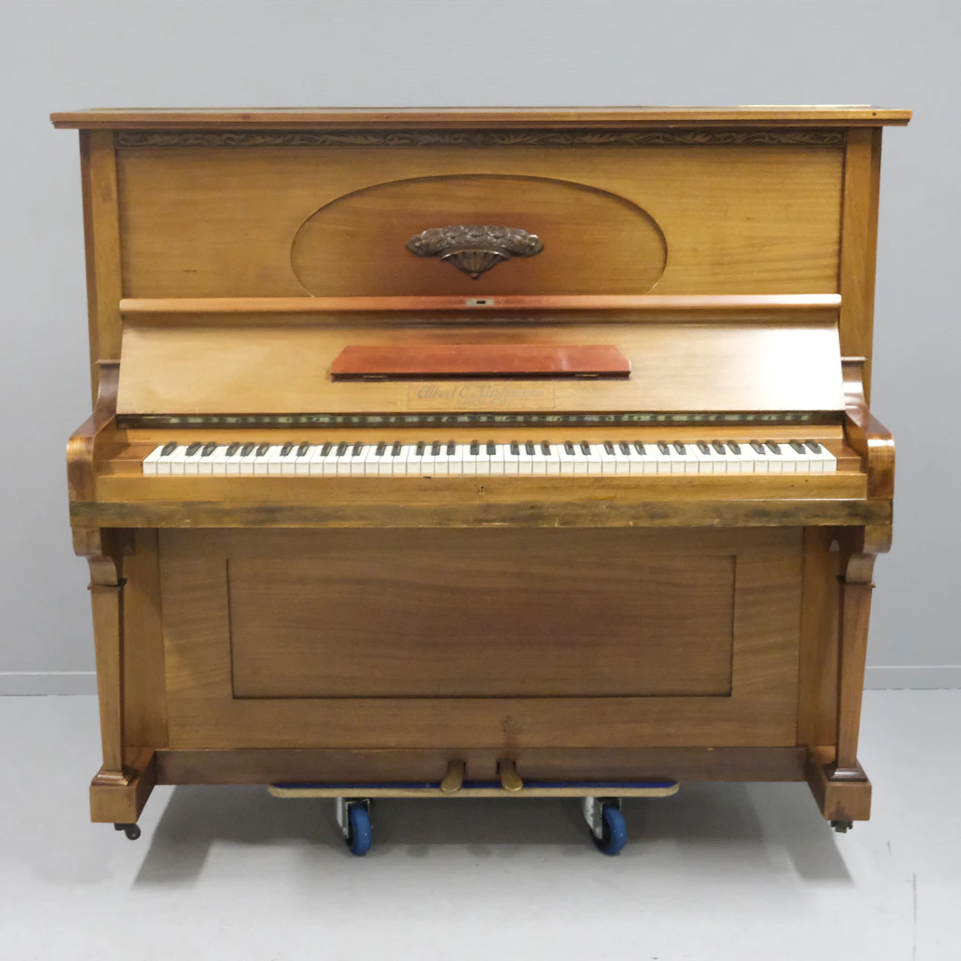 PIANO, ALBERT O. HARTMANN, BERLIN W 57, JUGEND.