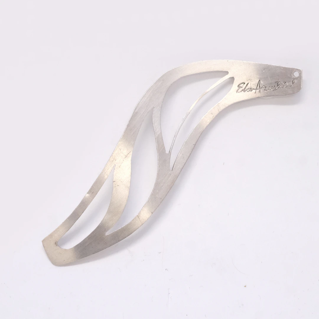 ELON ARENHILL. HÄNGE, SILVER.