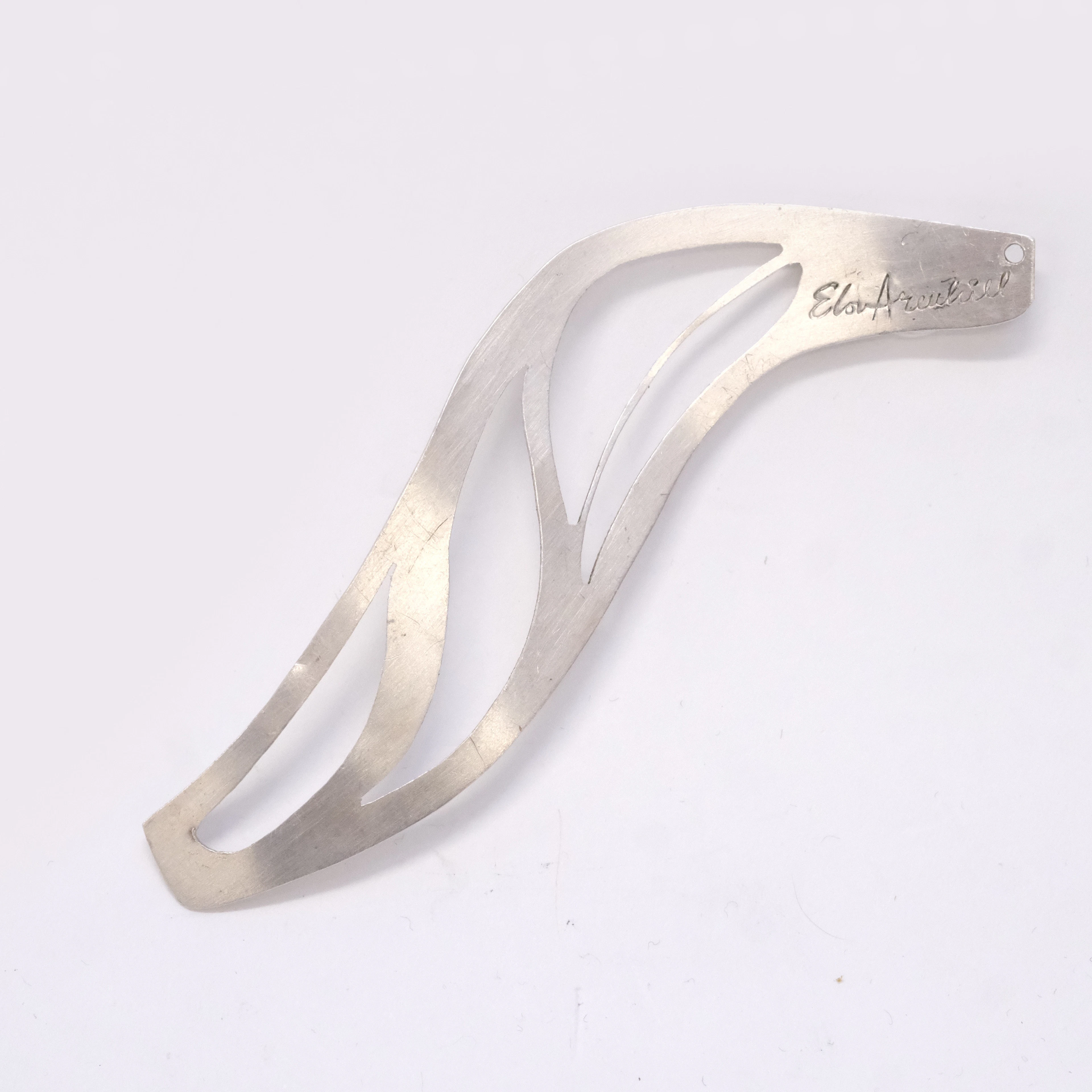 ELON ARENHILL. HÄNGE, SILVER.