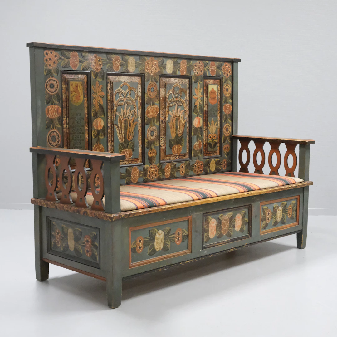 SOFFA, ALLMOGESTIL.