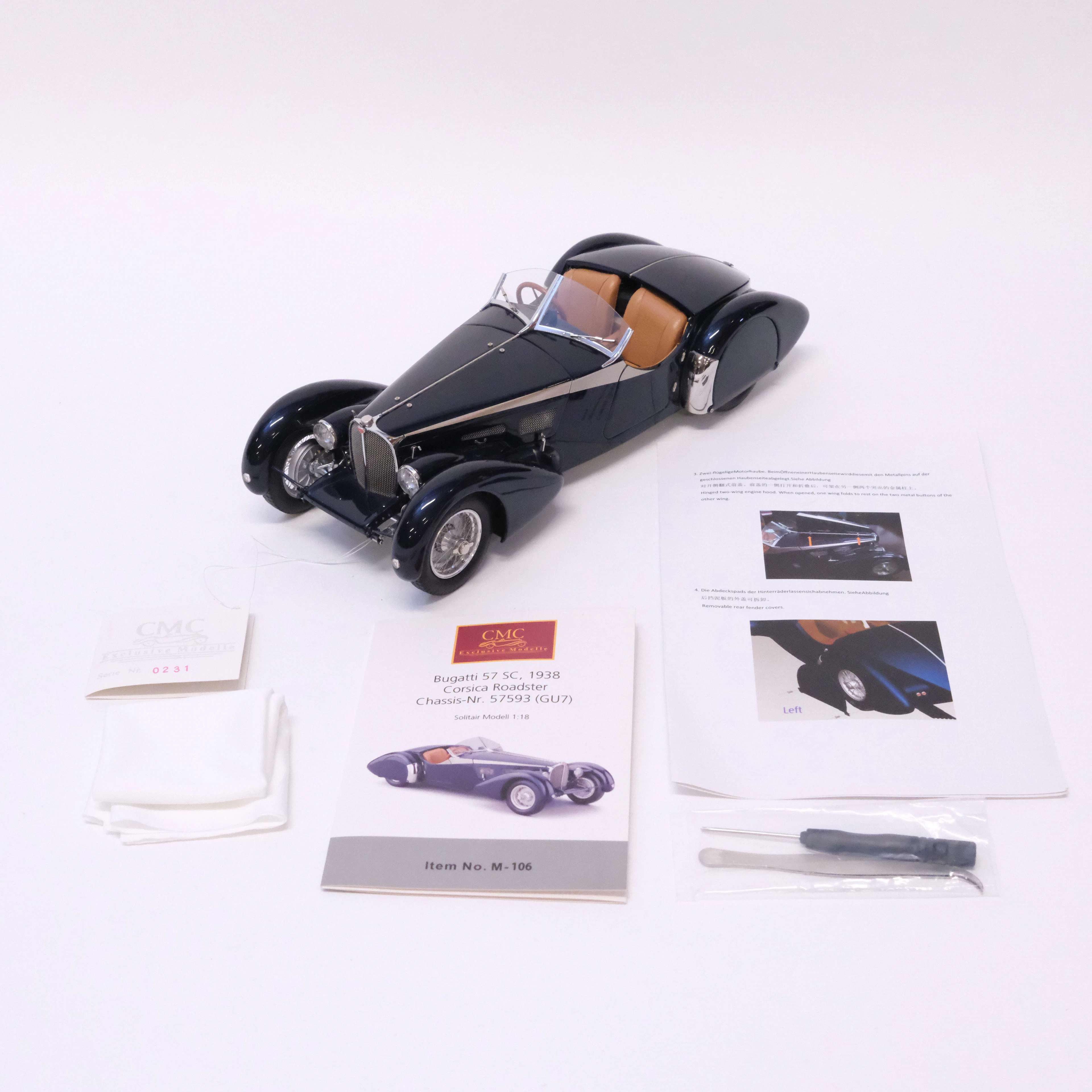 CMC. MODELLBIL. "BUGATTI TYPE 57 SC - CORSICA ROADSTER, 1938". SKALA 1:18.