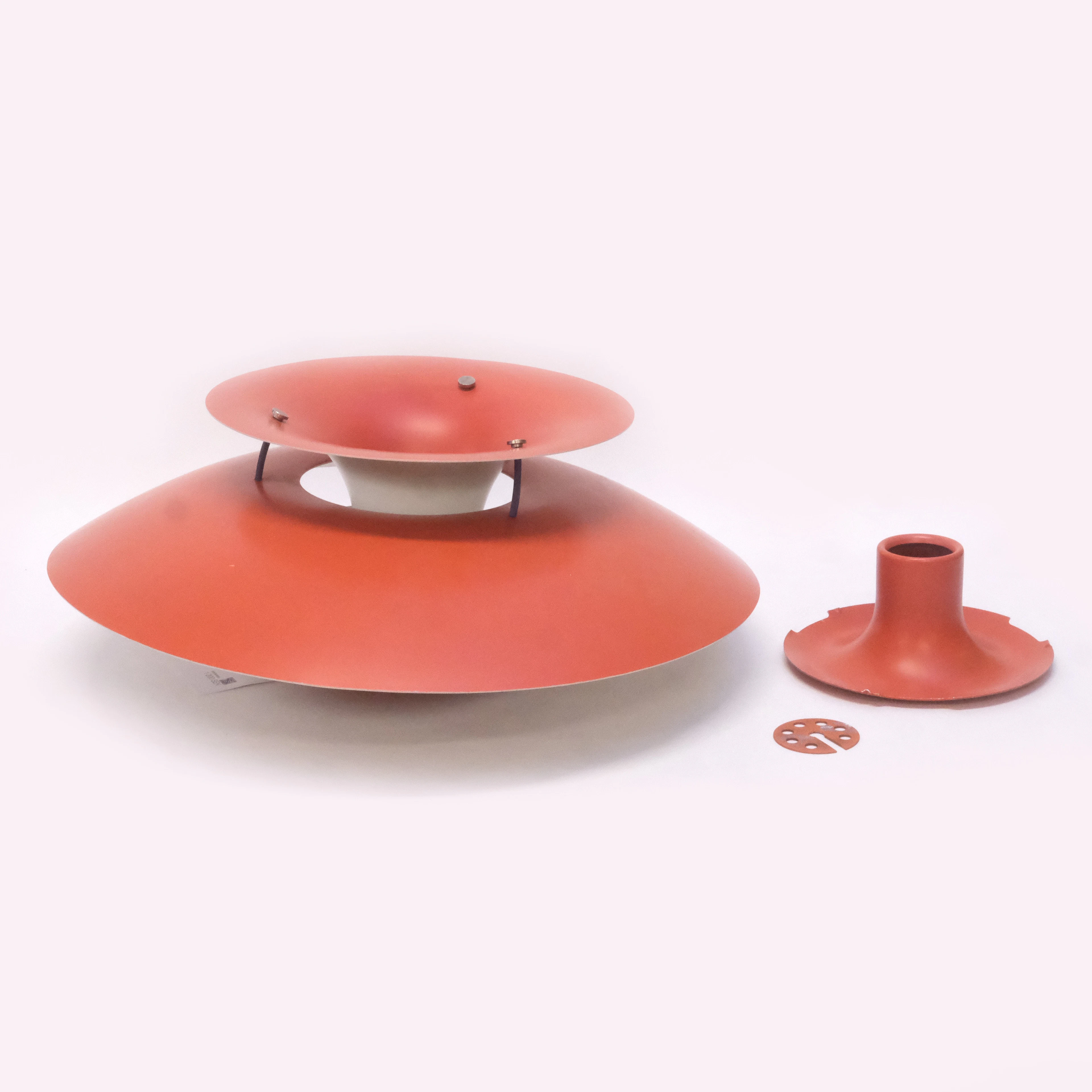 POUL HENNINGSEN. TAKLAMPA. "PH-5". FÖR LOUIS POULSEN.