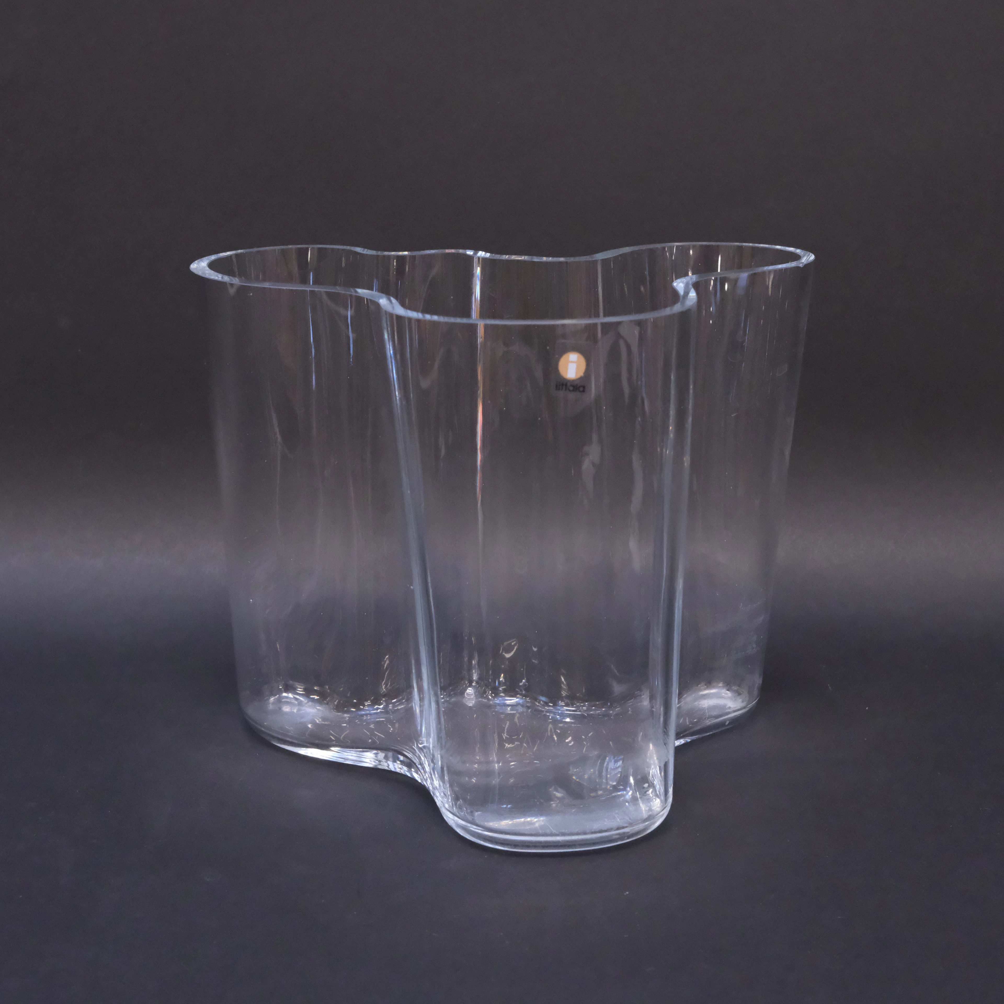 ALVAR AALTO. VAS, "SAVOY", IITTALA.