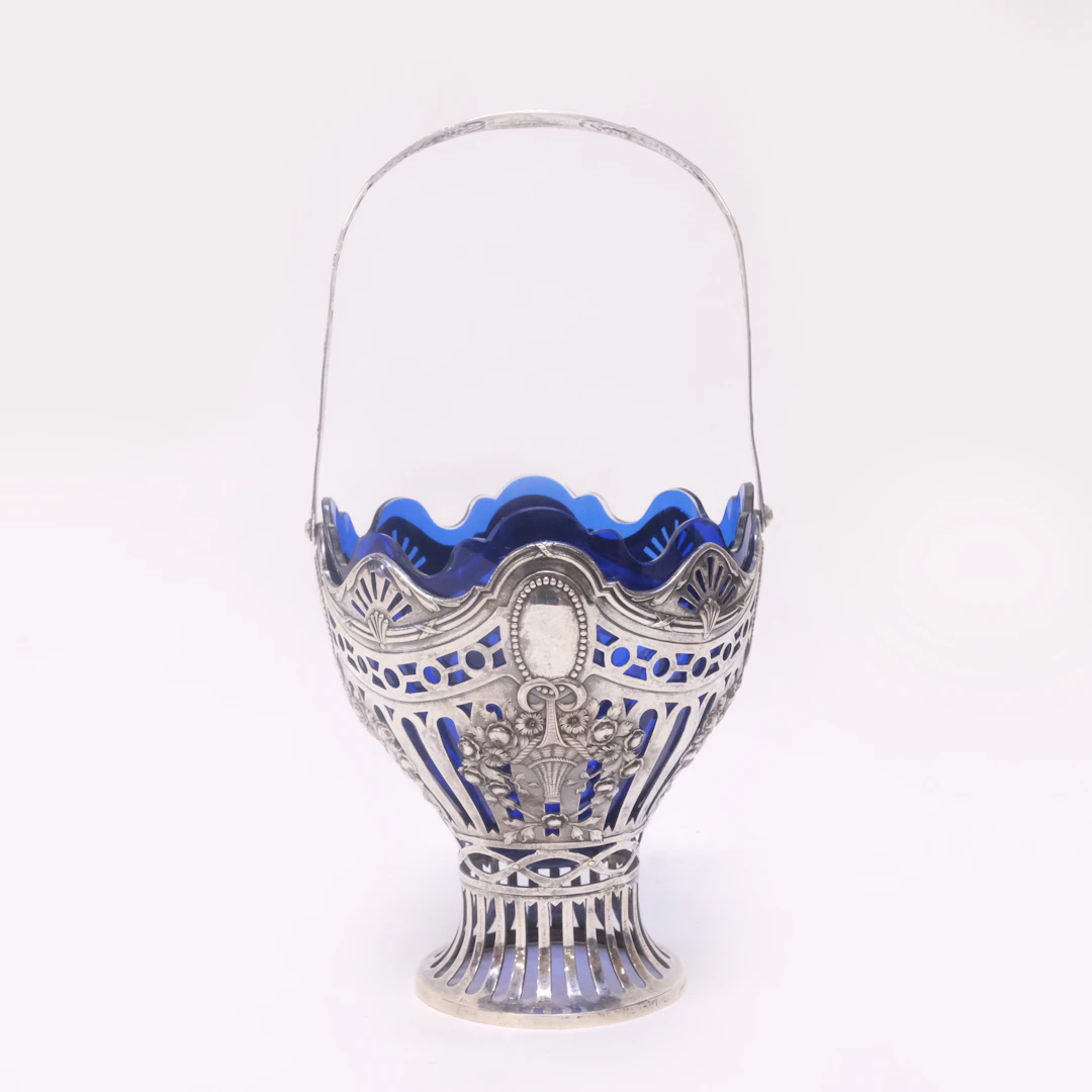 KORGFORMAD SKÅL, SILVER MED INSATS AV GLAS.