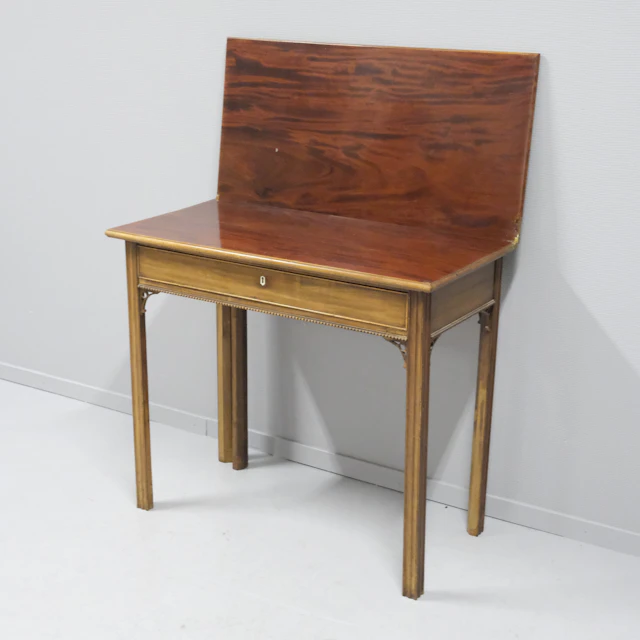 CARL DIEDRIC FICK. SPELBORD, SENGUSTAVIANSKT, 1748-1806, STOCKHOLMSARBETE.