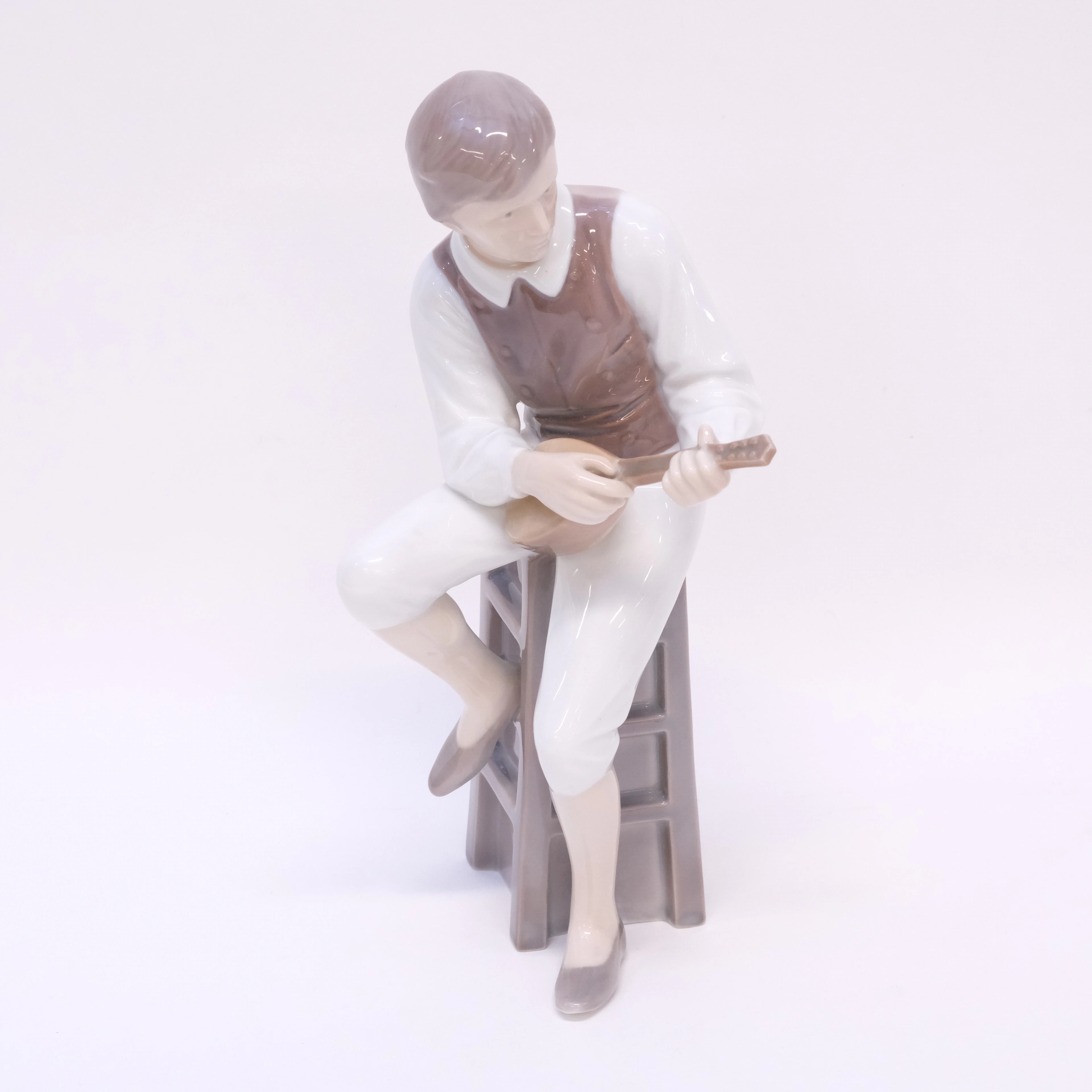 BING & GRÖNDAHL, FIGURIN.