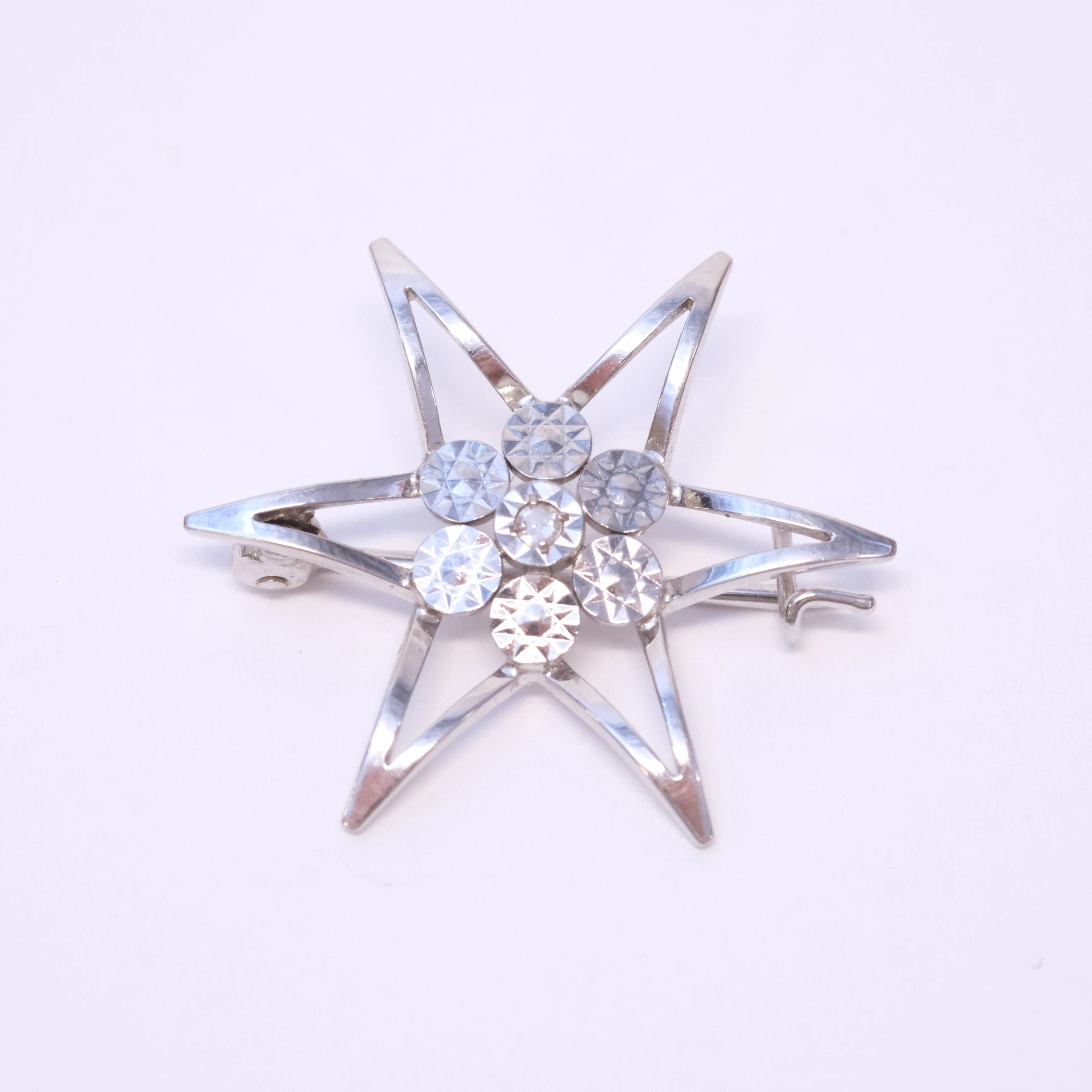 BROSCH, 18K VITGULD.