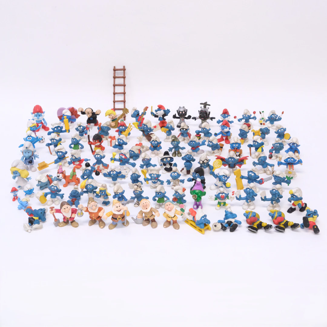 85 FIGURER. SMURFAR OCH SNÖVITS DVÄRGAR.