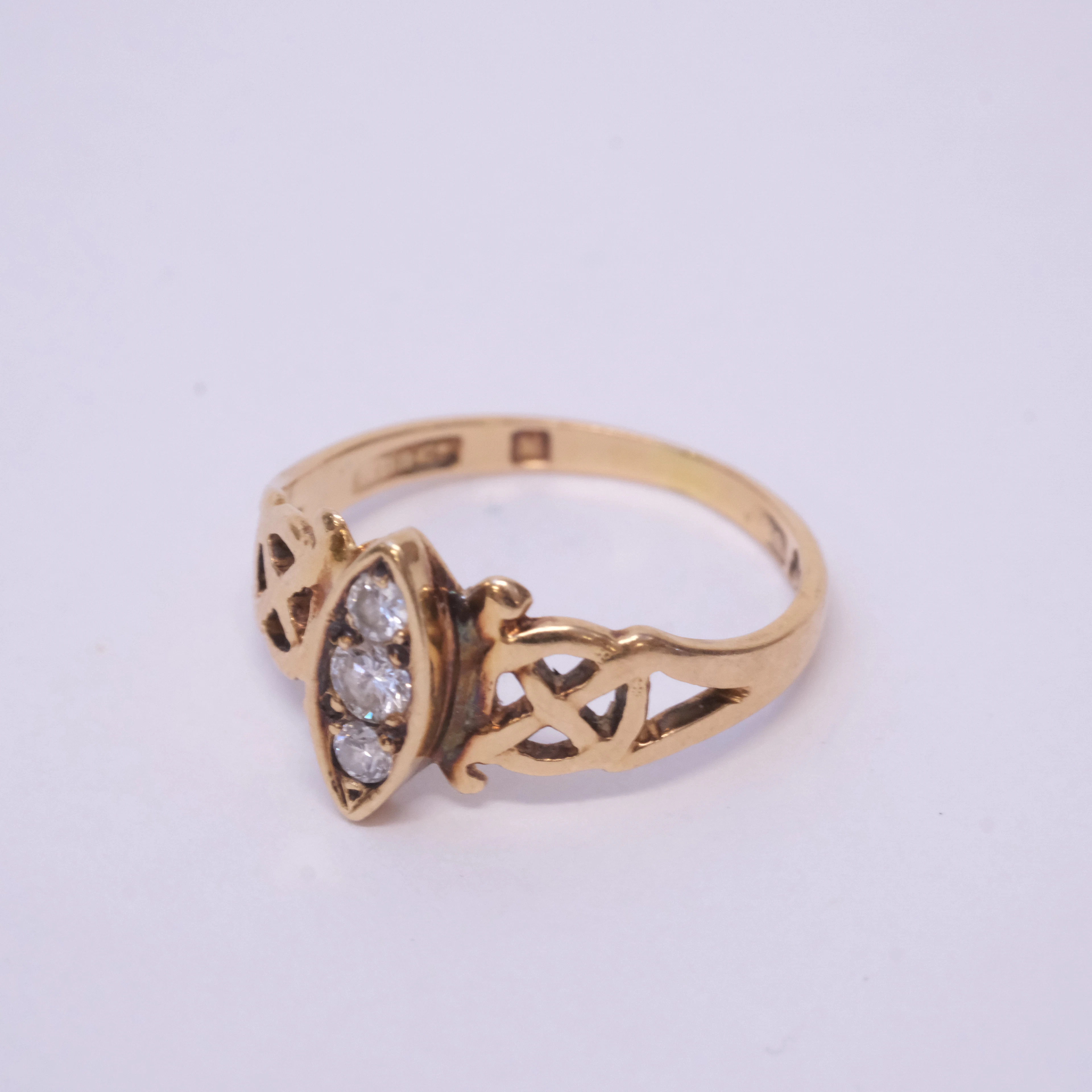 RING MED DIAMANTER, 18K GULD.