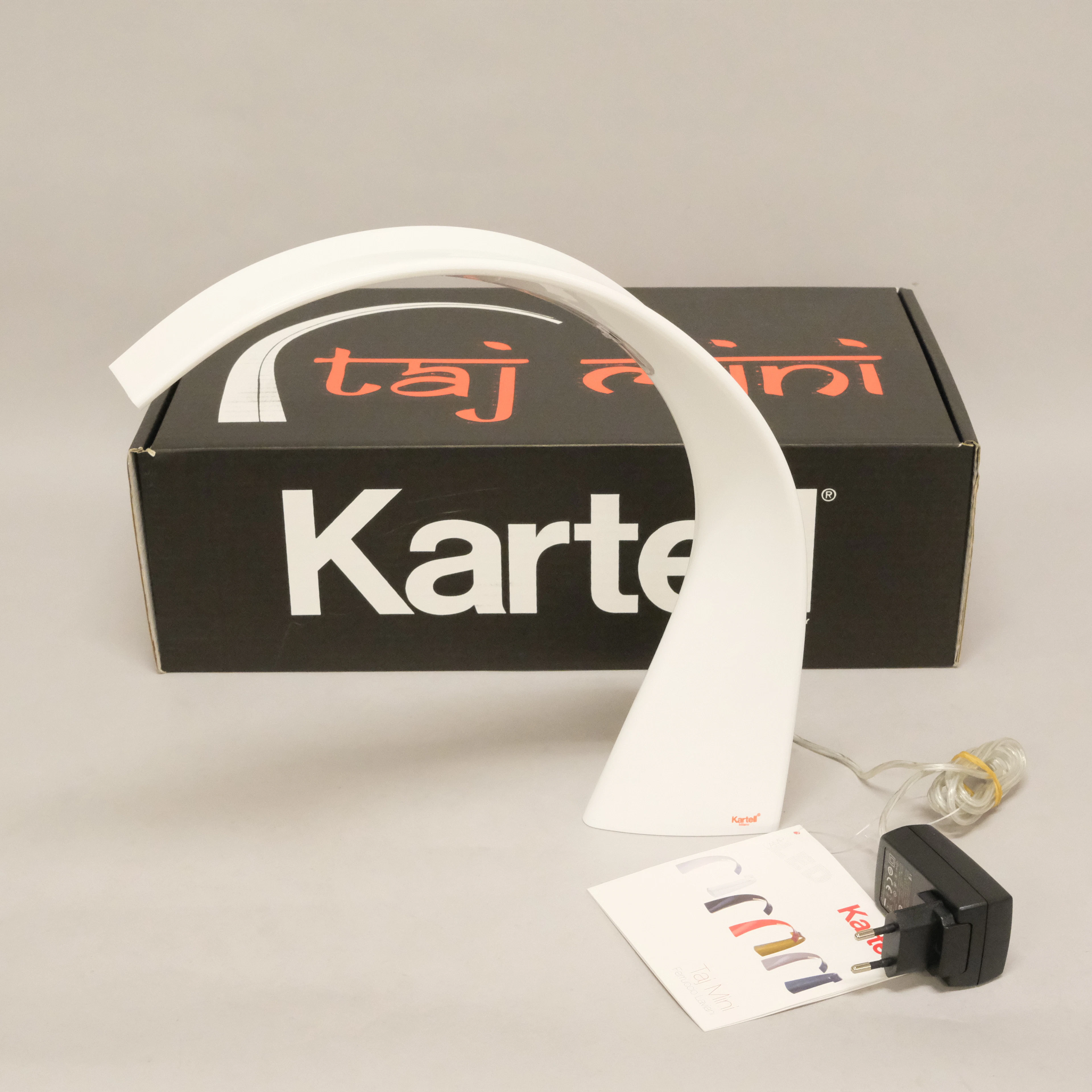 FERRUCCIO LAVIANI. KARTELL BORDSLAMPA "TAJ MINI".