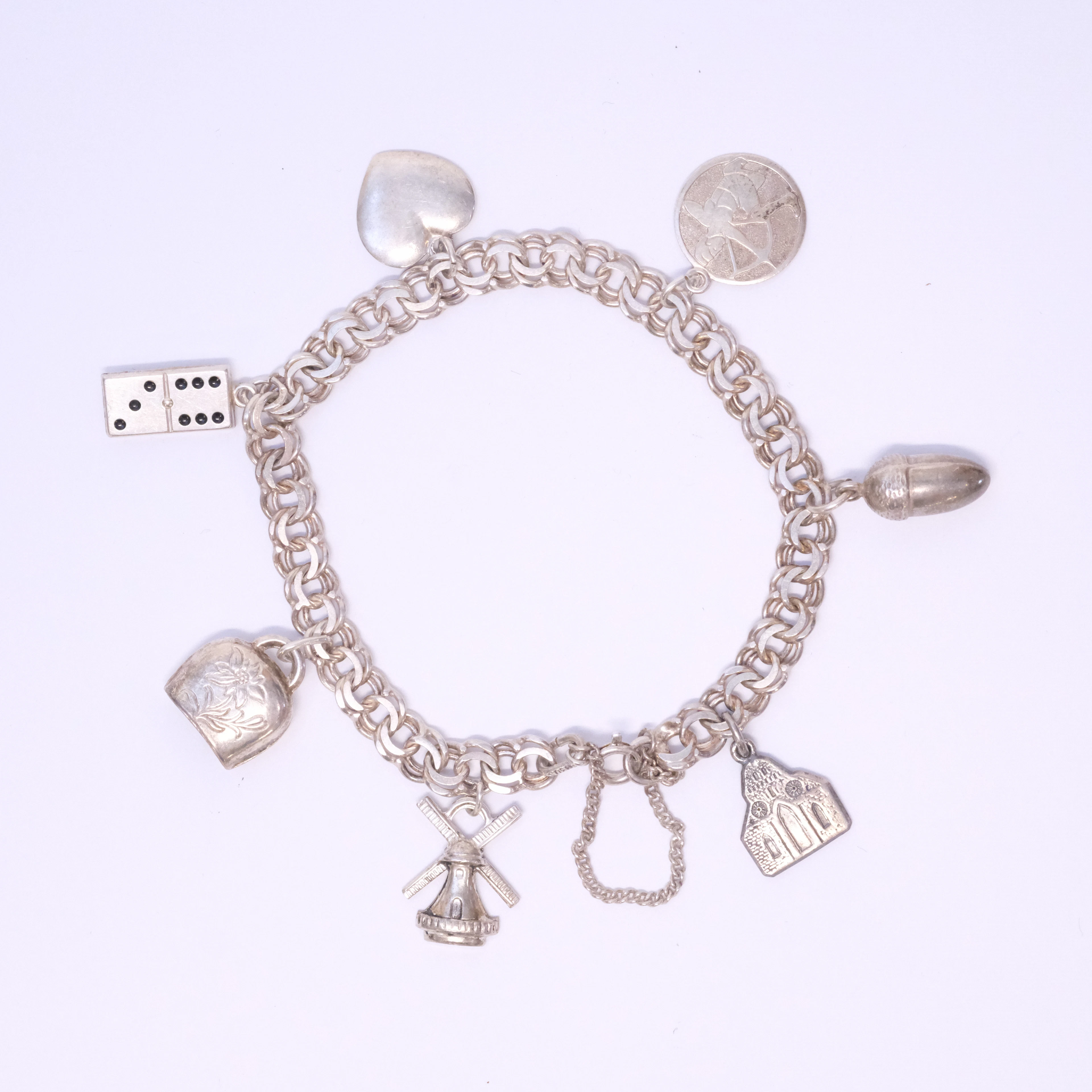 ARMBAND, SILVER, BISMARCK MED BERLOCKER.