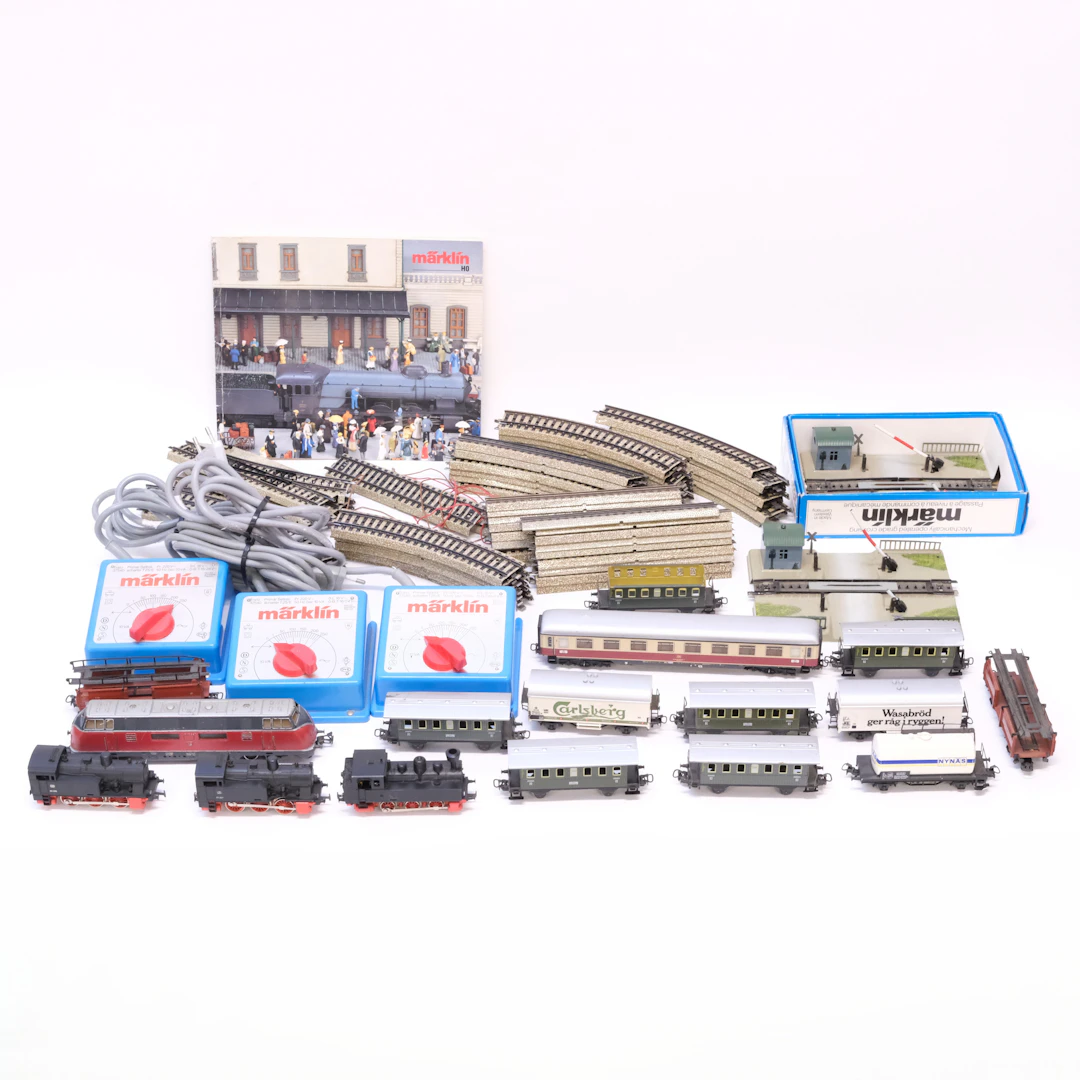 MÄRKLIN. MODELLJÄRNVÄGS DELAR. SKALA H0.