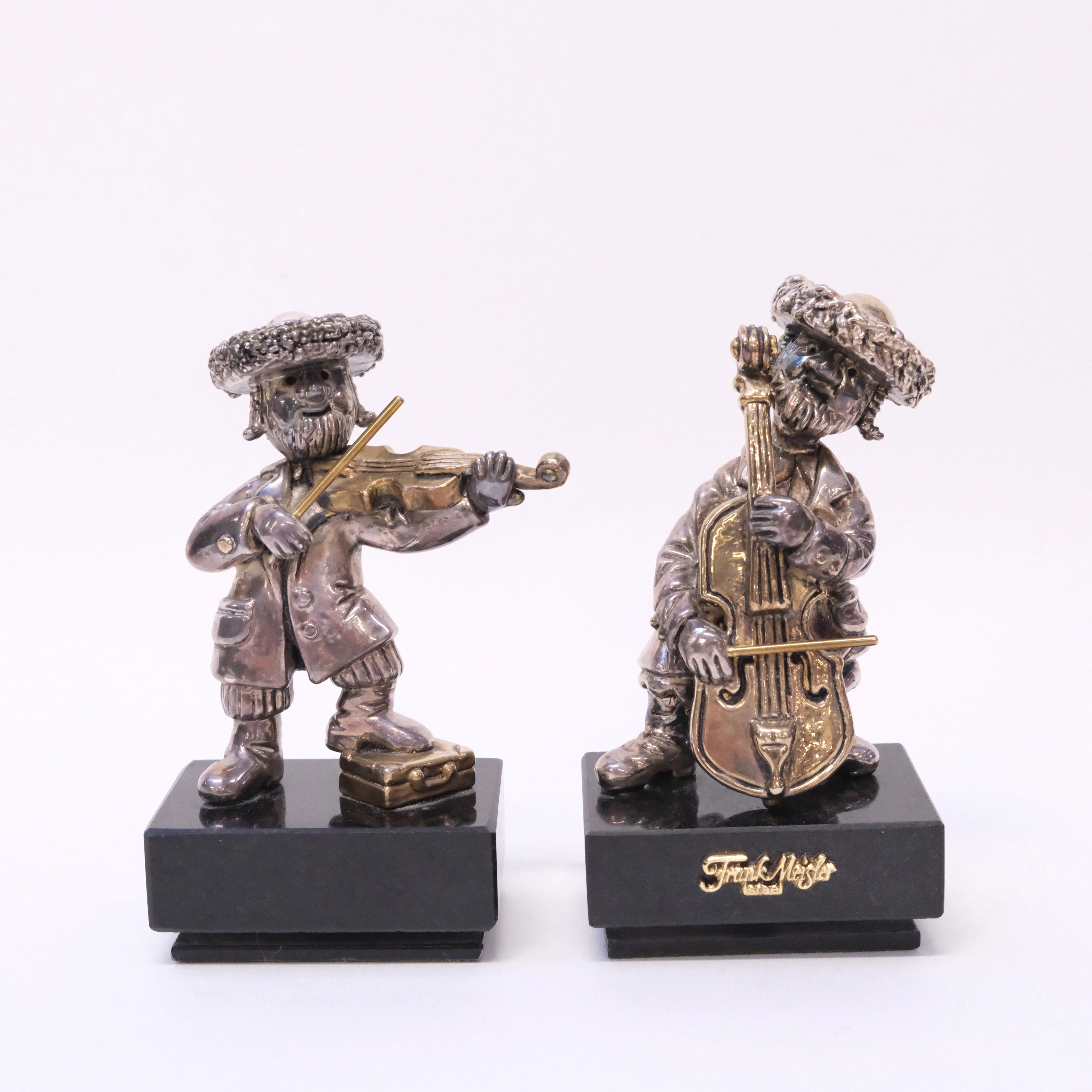 FRANK MEISLER. TVÅ SKULPTURER, SILVER, SPELMÄN.