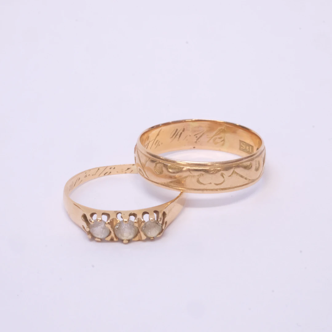 TVÅ STYCKEN RINGAR, 18K GULD.