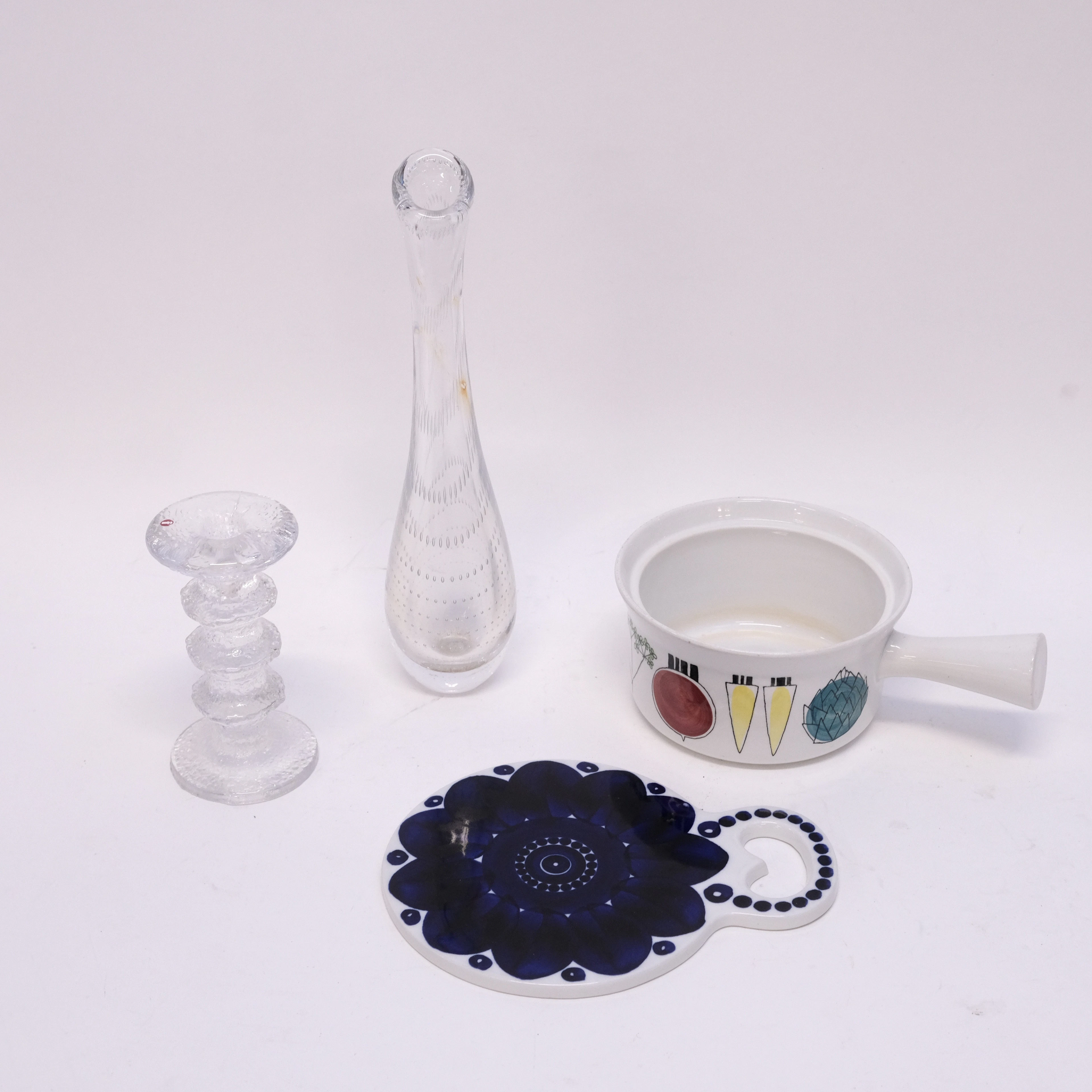FÖREMÅL 1960 TAL, IITTALA, ARABIA, RÖRSTRAND OCH KOSTA.