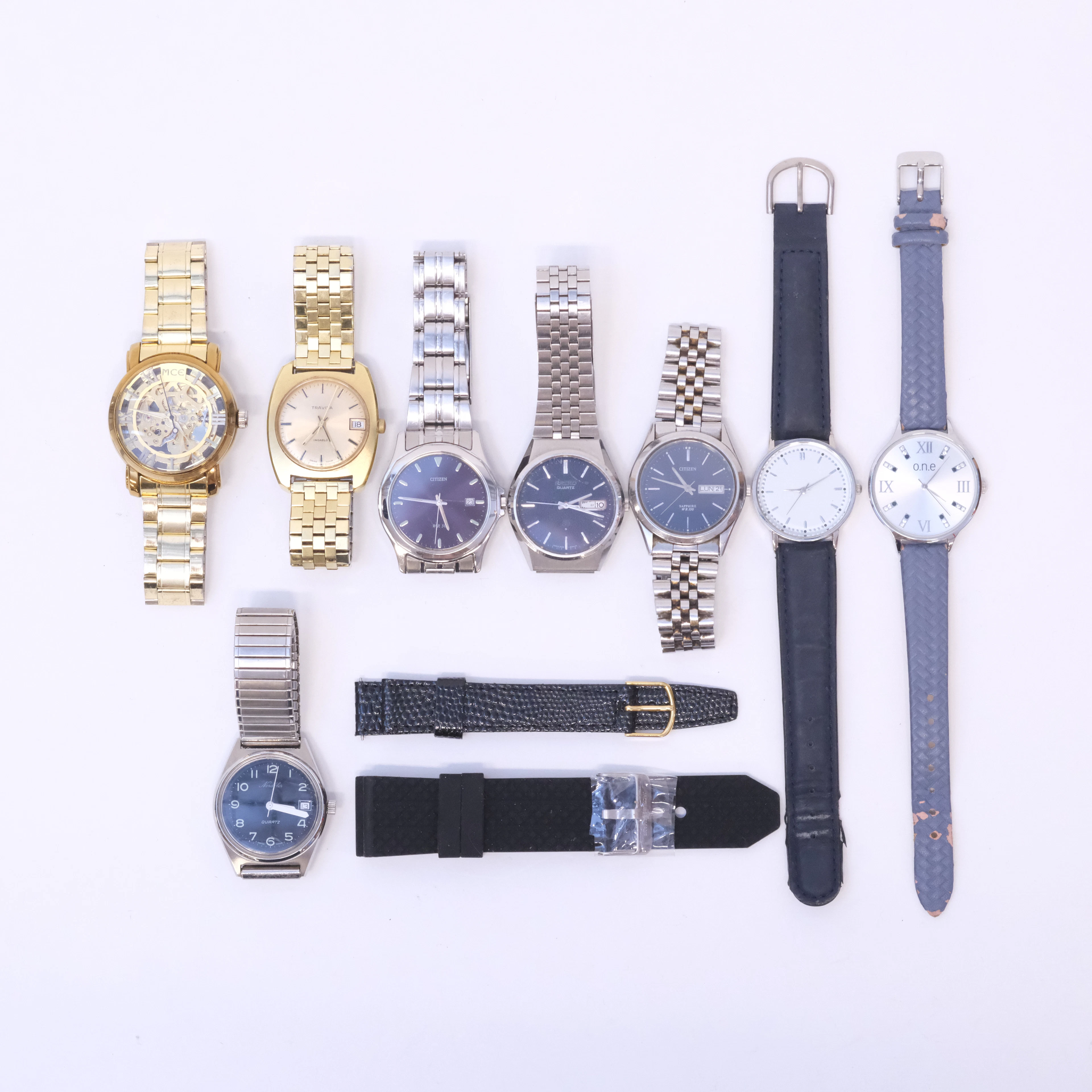 PARTI ARMBANDSUR SAMT REMMAR.