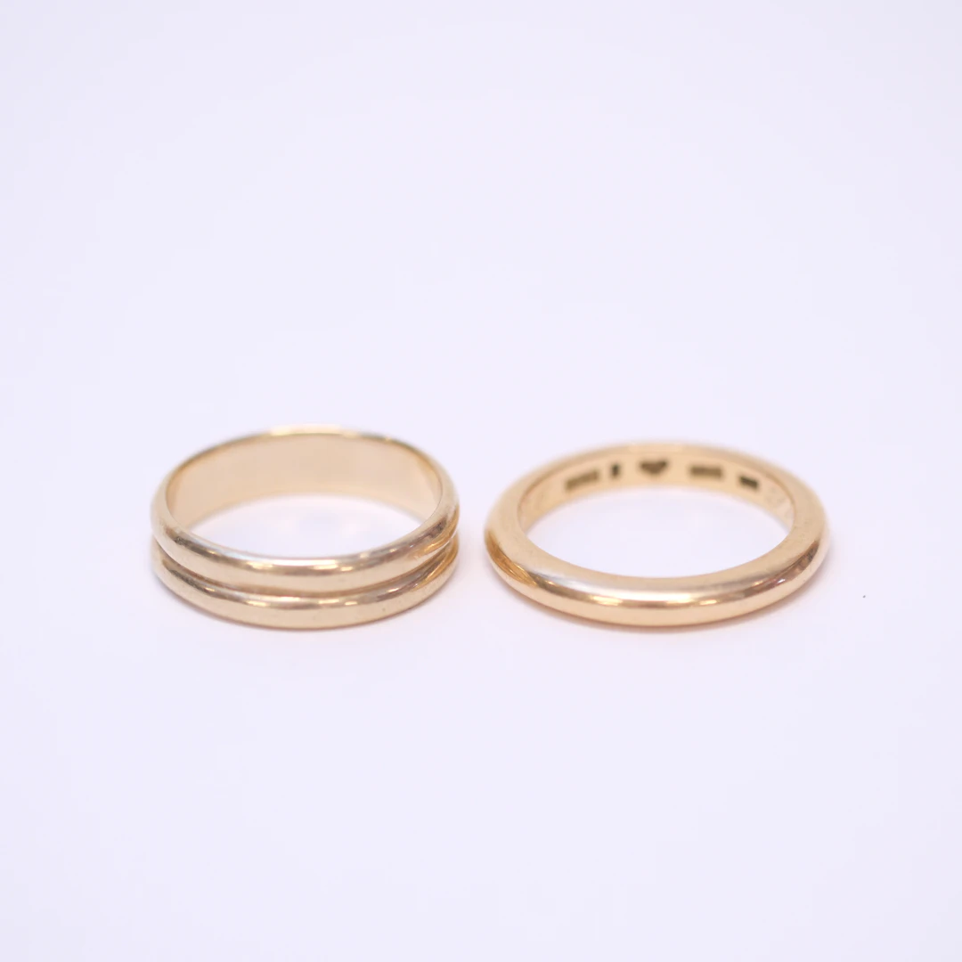 RINGAR, TVÅ STYCKEN, 18K GULD.