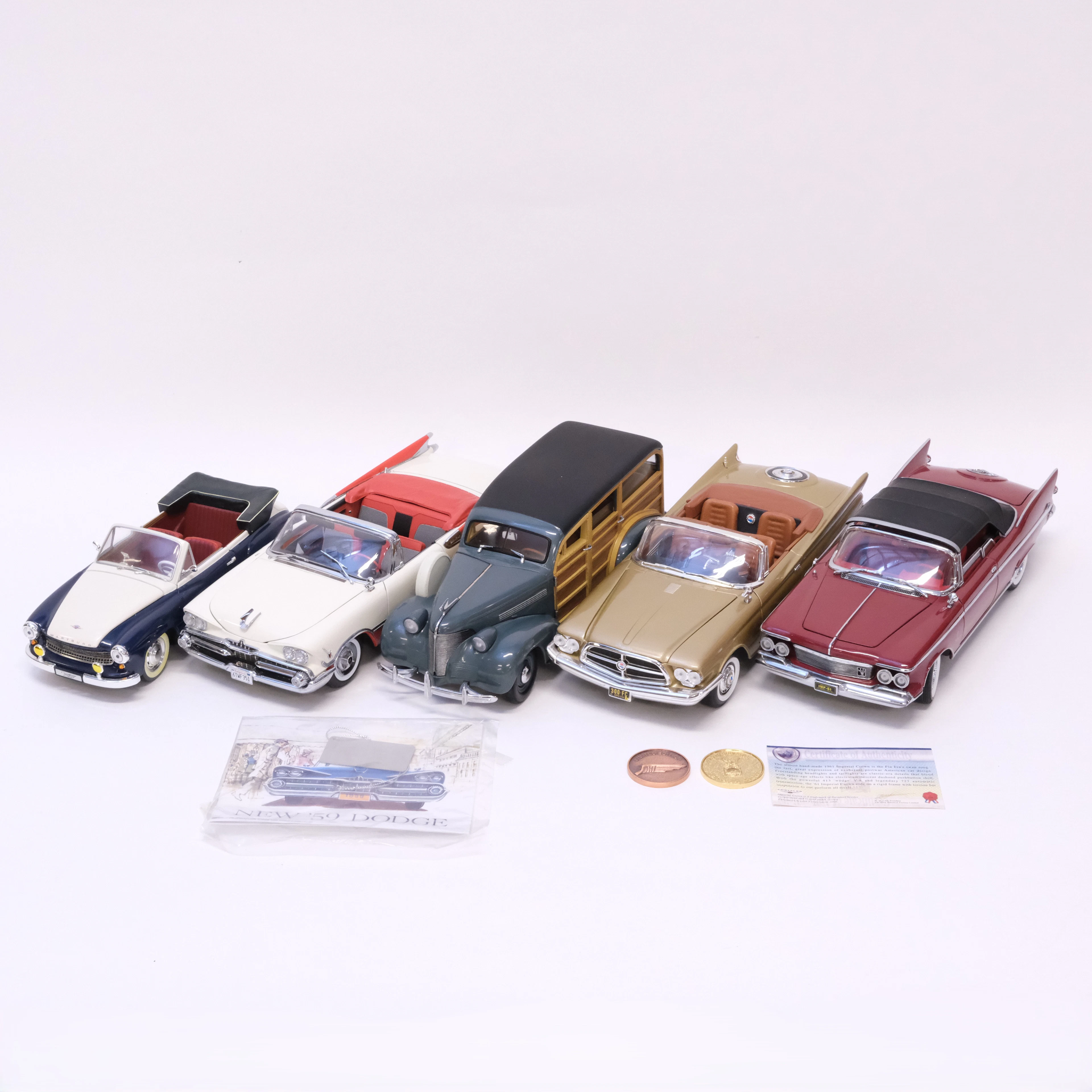 FEM MODELLBILAR. SUN STAR, MOTOR CITY CLASSICS, REVELL, SIGNATURE