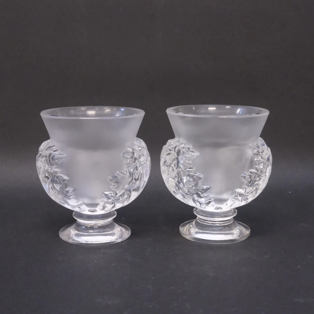 VASER, ETT PAR, LALIQUE, " SAINT- CLOUD ".