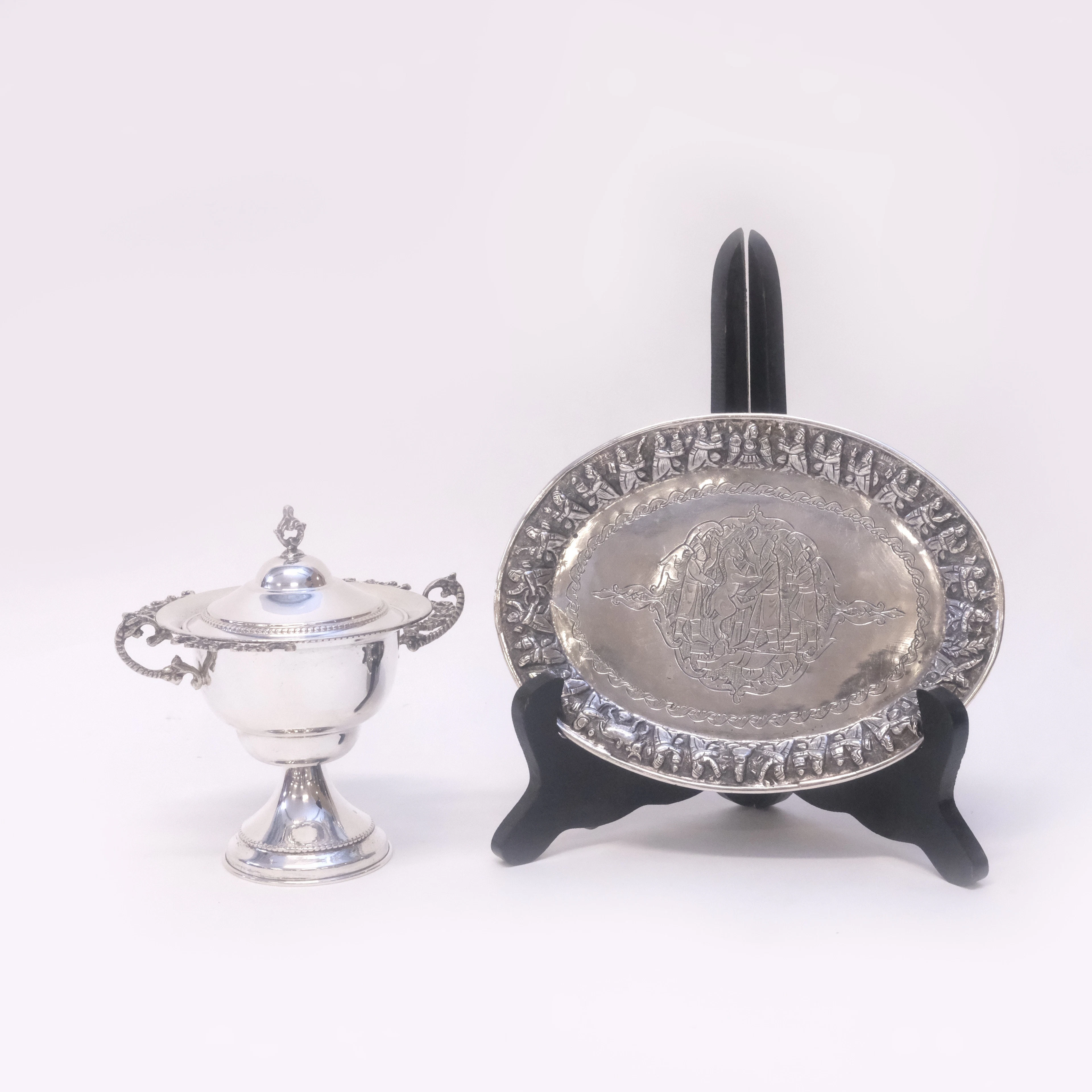 FAT OCH SKÅL PÅ FOT, SILVER.