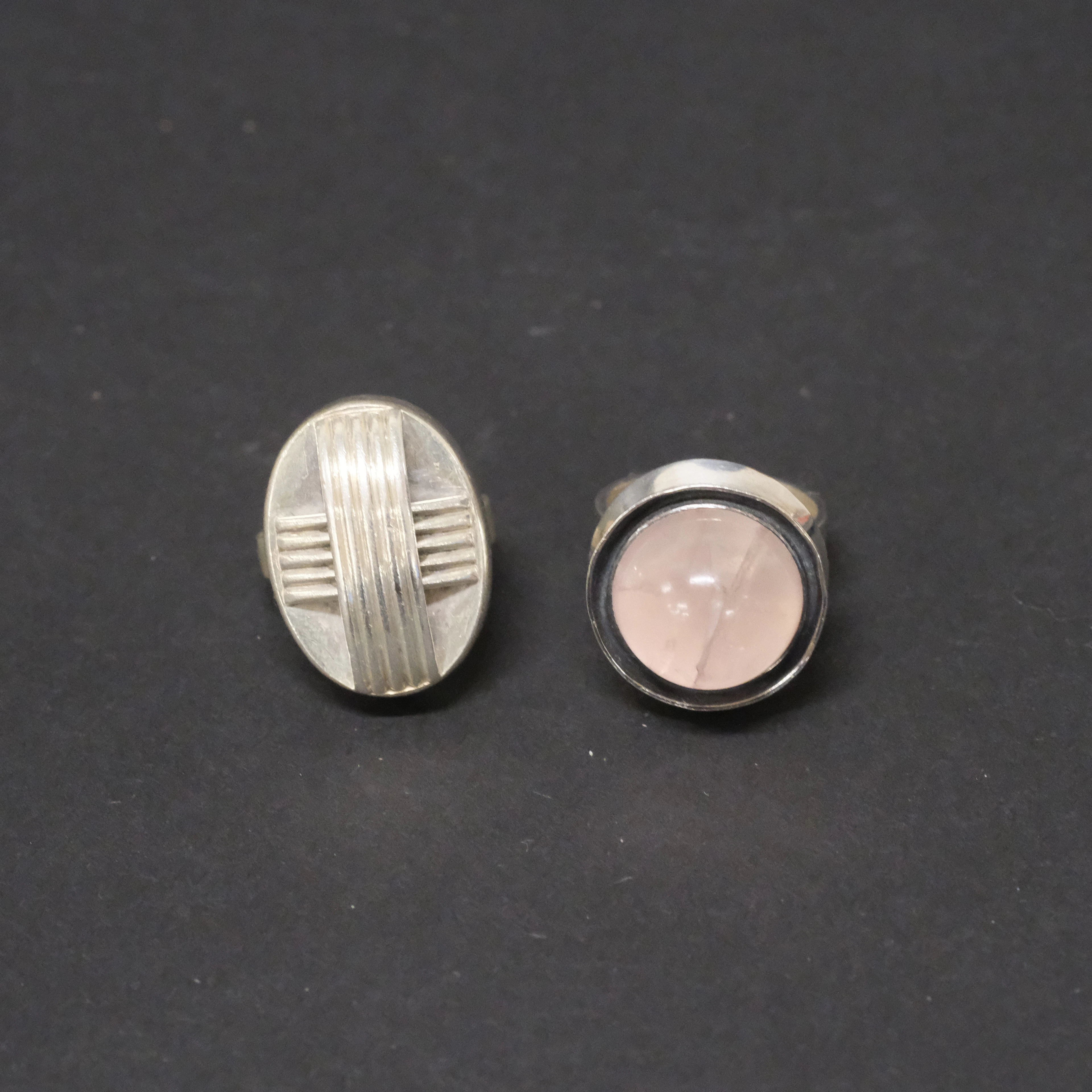 RINGAR, TVÅ STYCKEN, FINLAND, 1970-TALET.