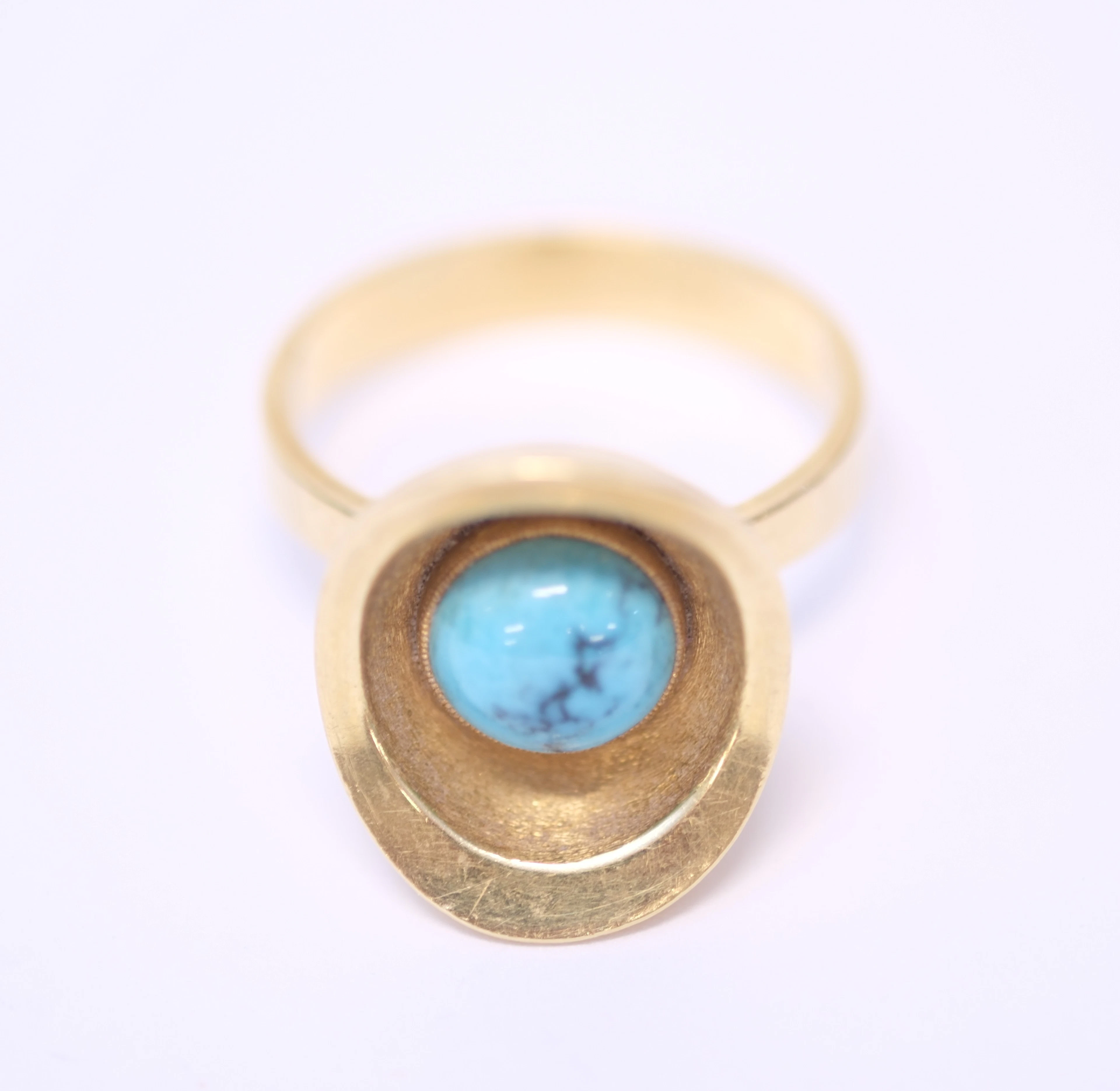 RING 18 K GULD.