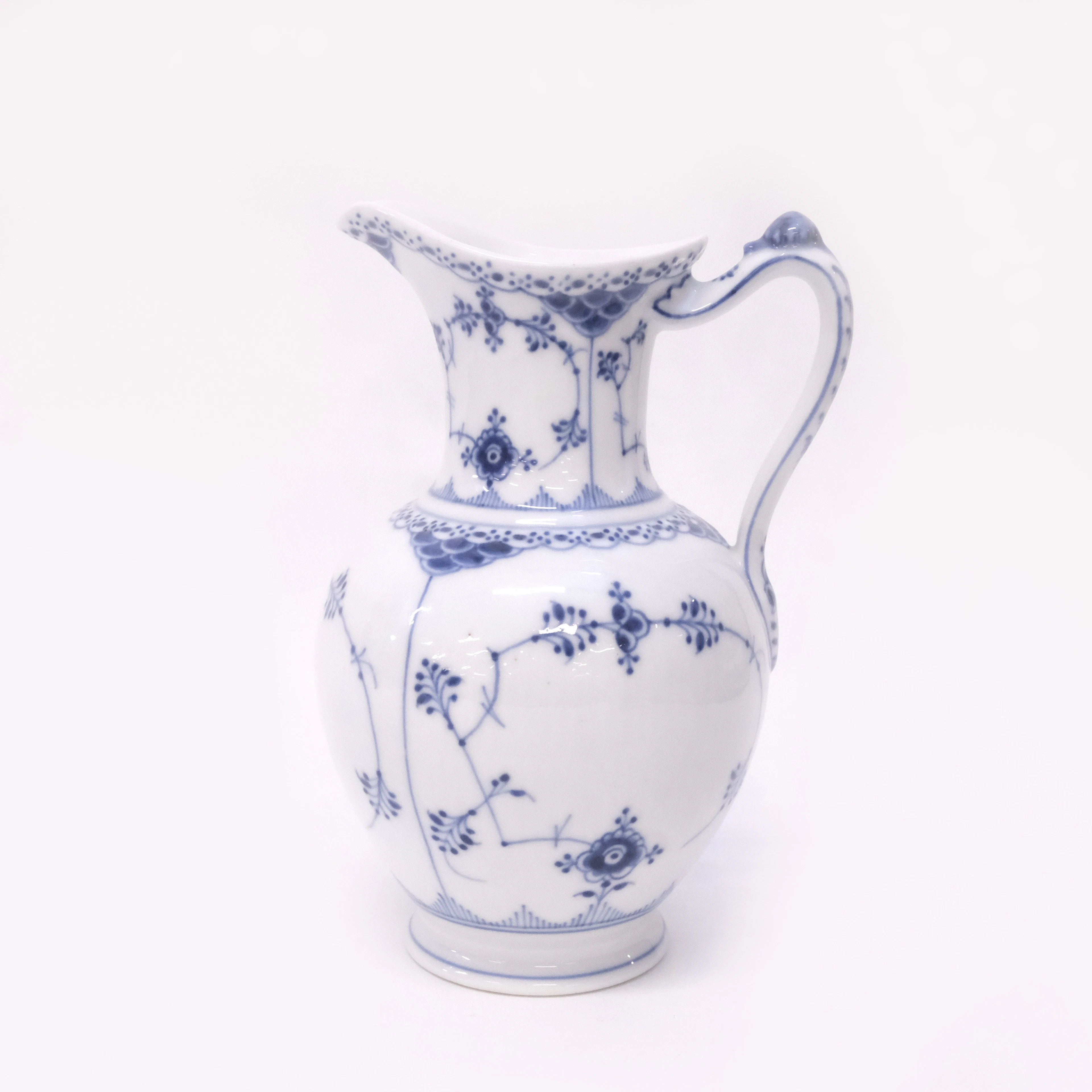 KANNA, "MUSSELMALET", HALVBLOND, ROYAL COPENHAGEN.
