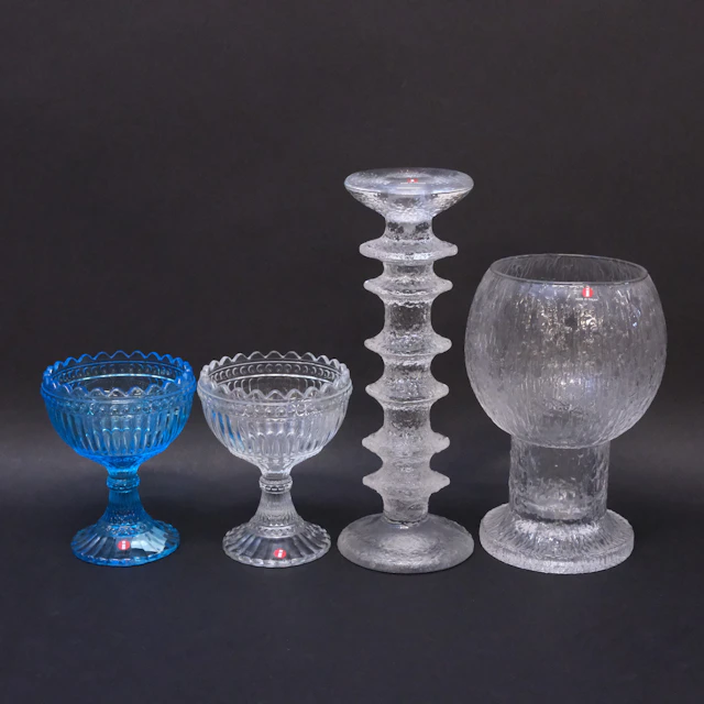 GLASFÖREMÅL, IITTALA, FYRA DELAR.