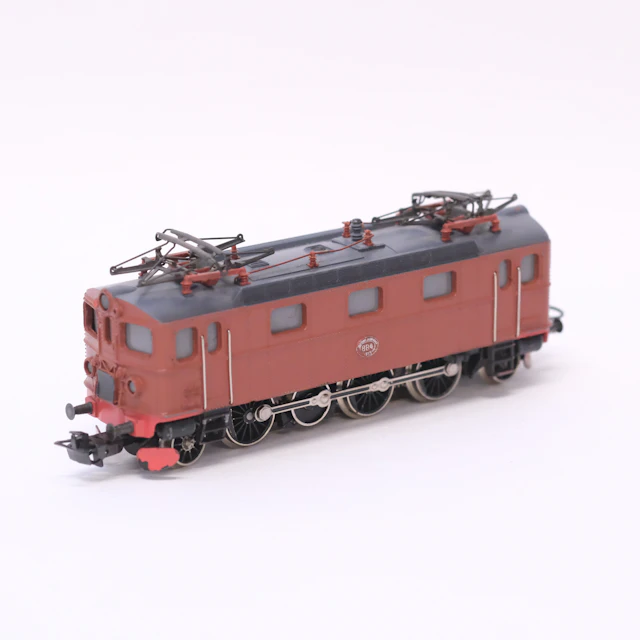 MÄRKLIN. MODELLJÄRNVÄG, ELLOK. "3030". SKALA H0.
