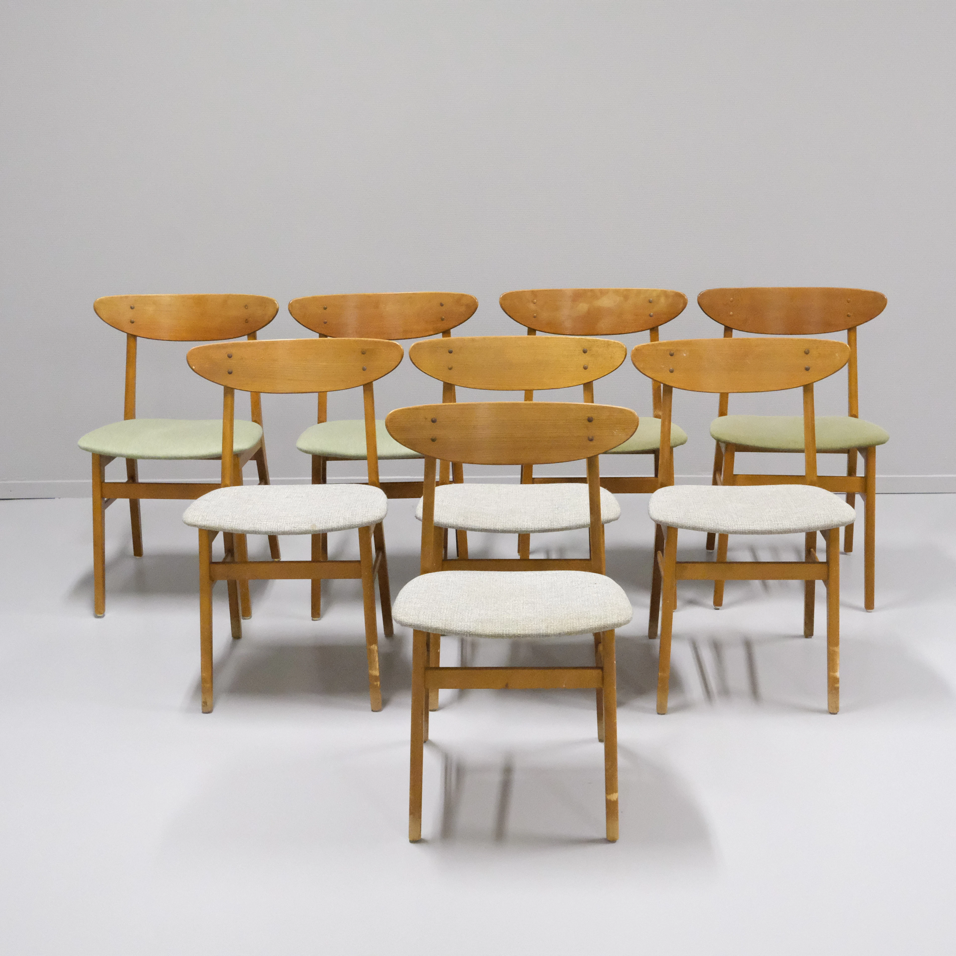 ÅTTA STOLAR, "MONACO", MODELL 210, FARSTRUP FÖR IKEA, DANMARK, 1960-TAL.