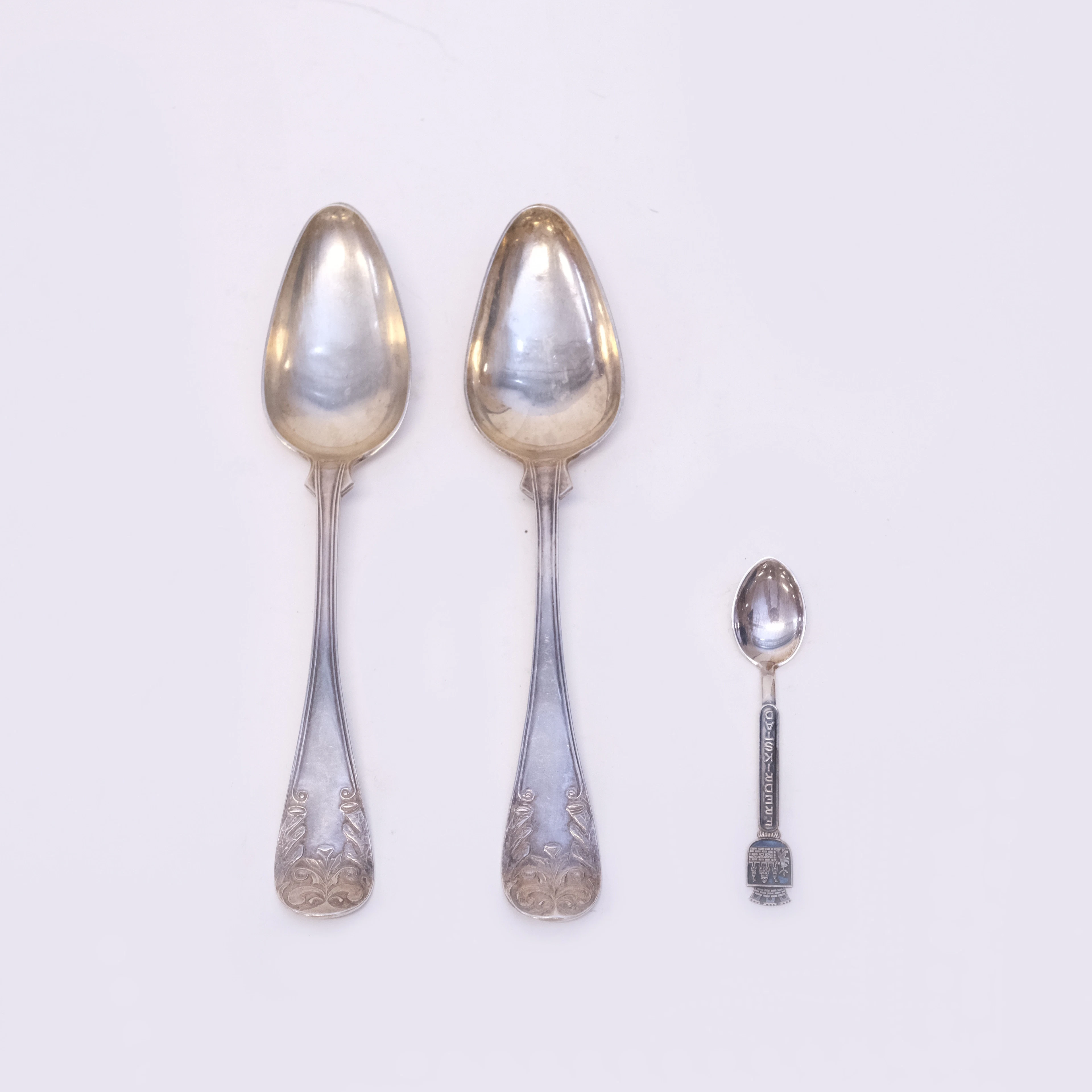 TRE SKEDAR, SILVER.