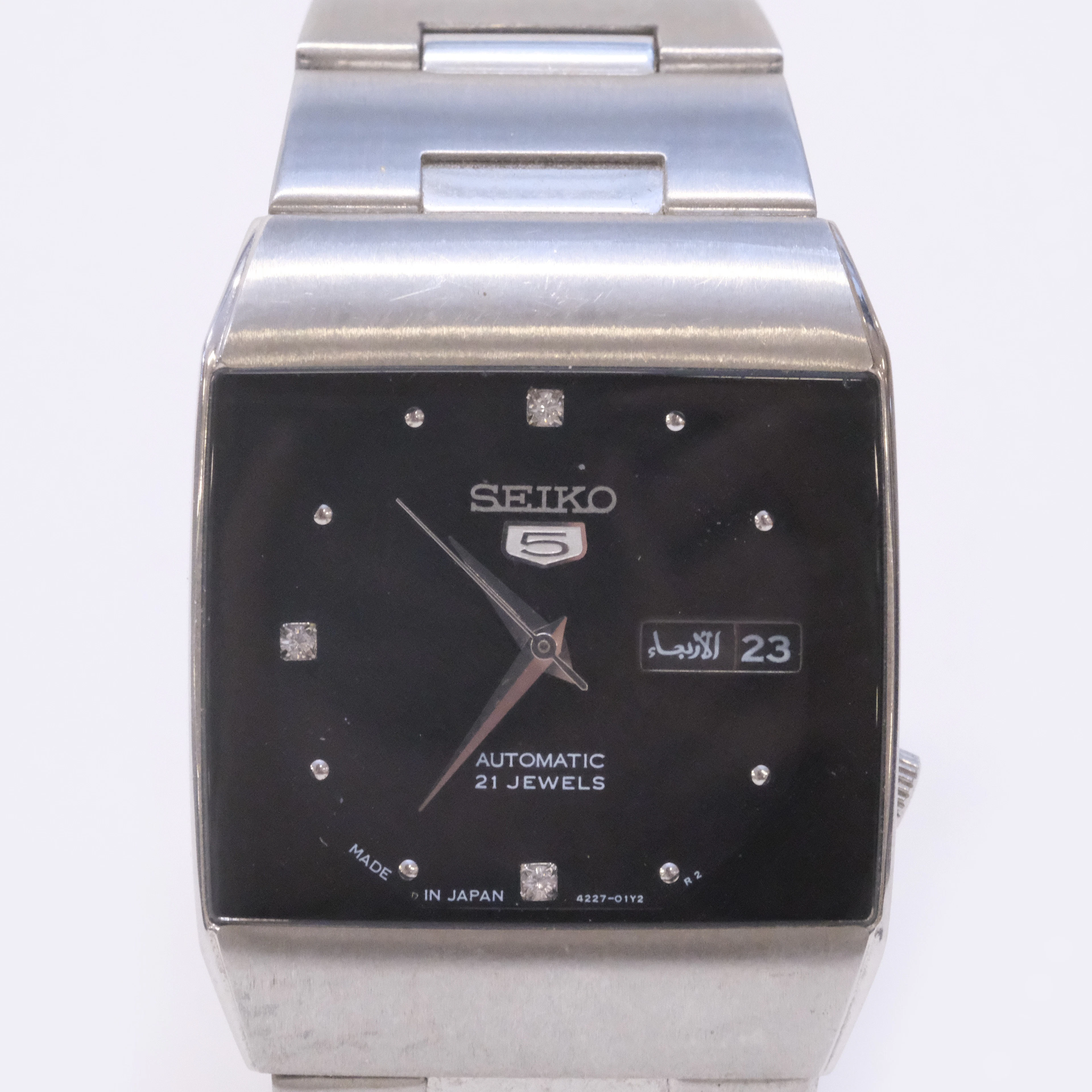 SEIKO. ARMBANDSUR. MODELL "5". AUTOMATIC. 1980-TAL.
