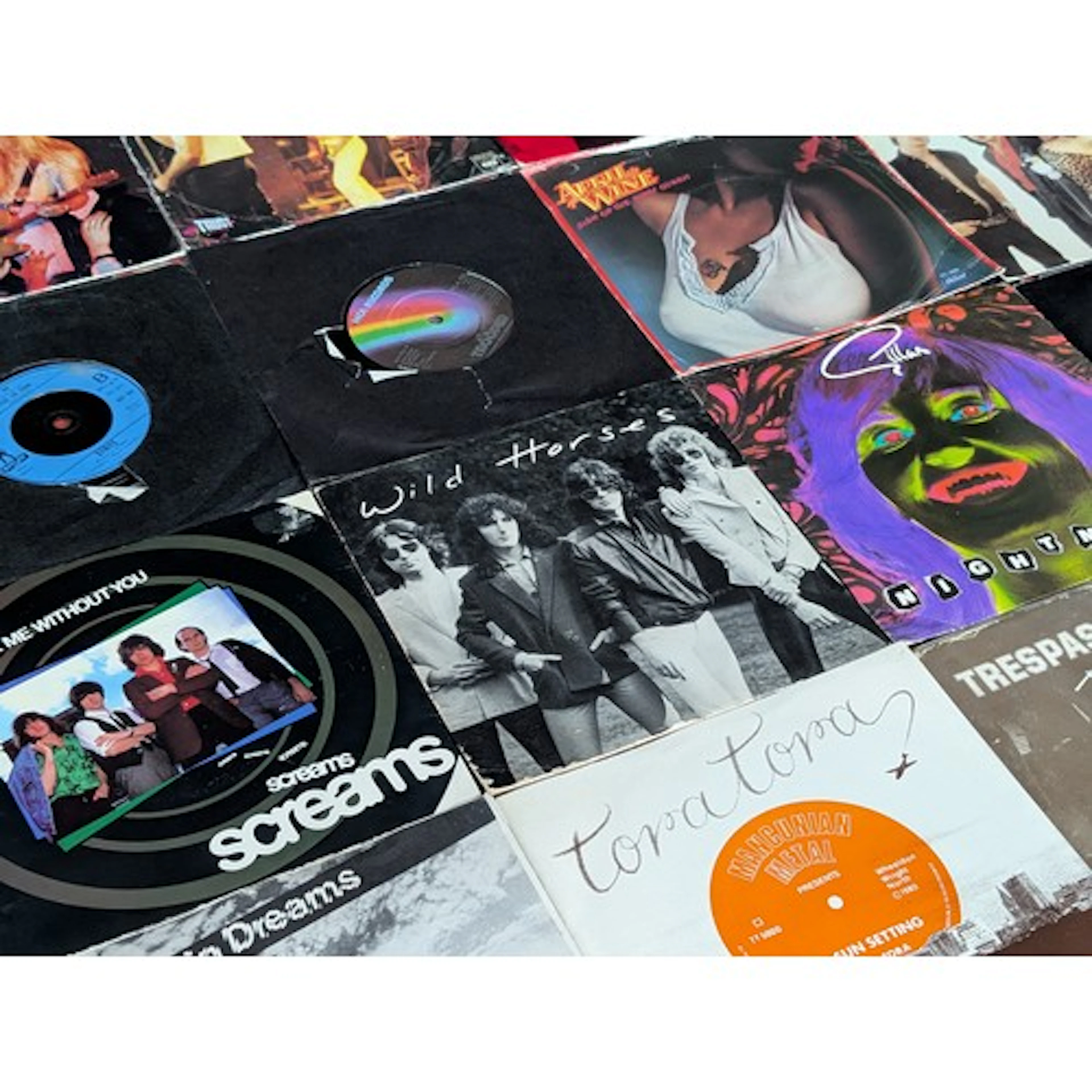Approximately Twenty 45rpm 7" Rock/Pop and Hard Rock/heavy M...