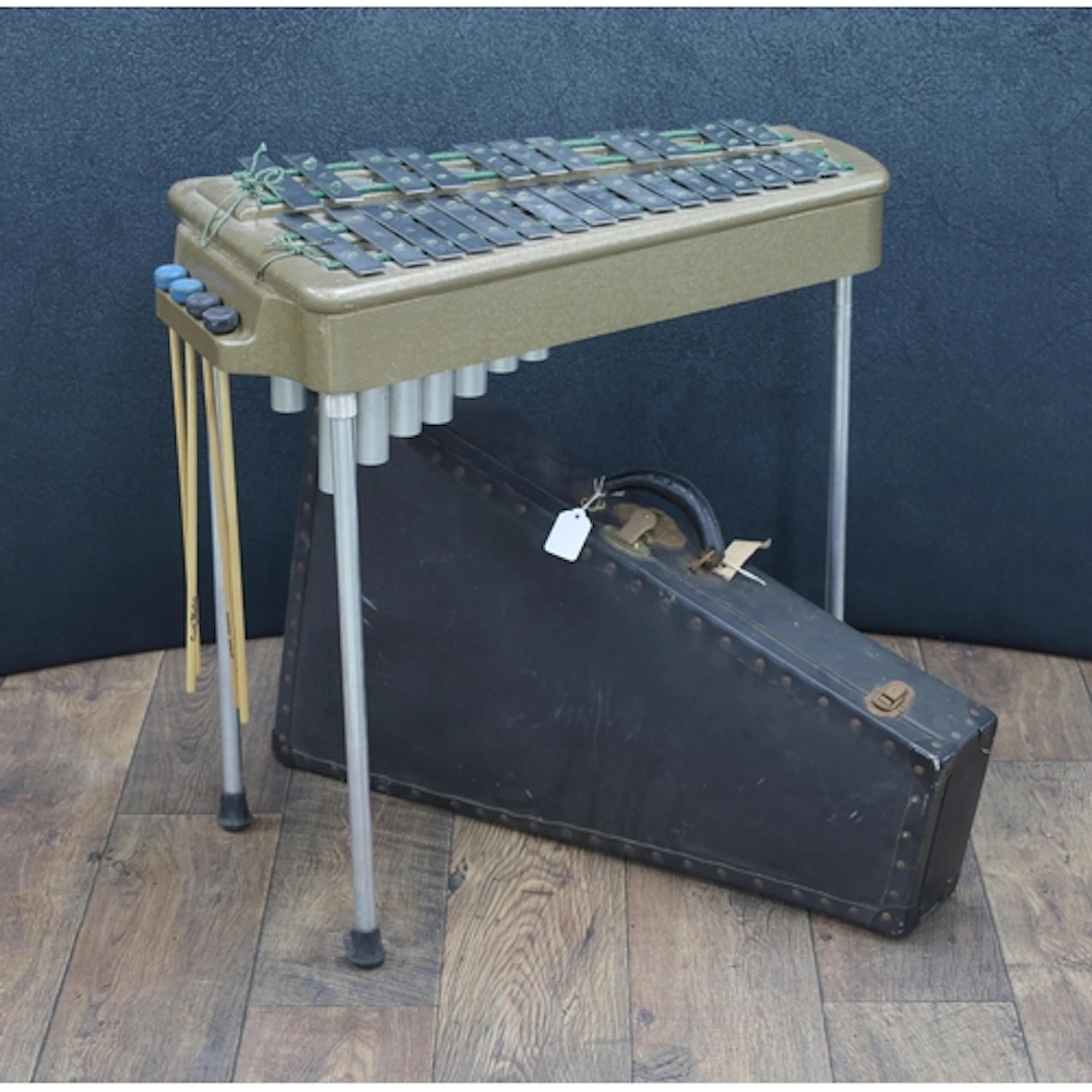 Leedy & Ludwig travel suitcase vibraphonette...