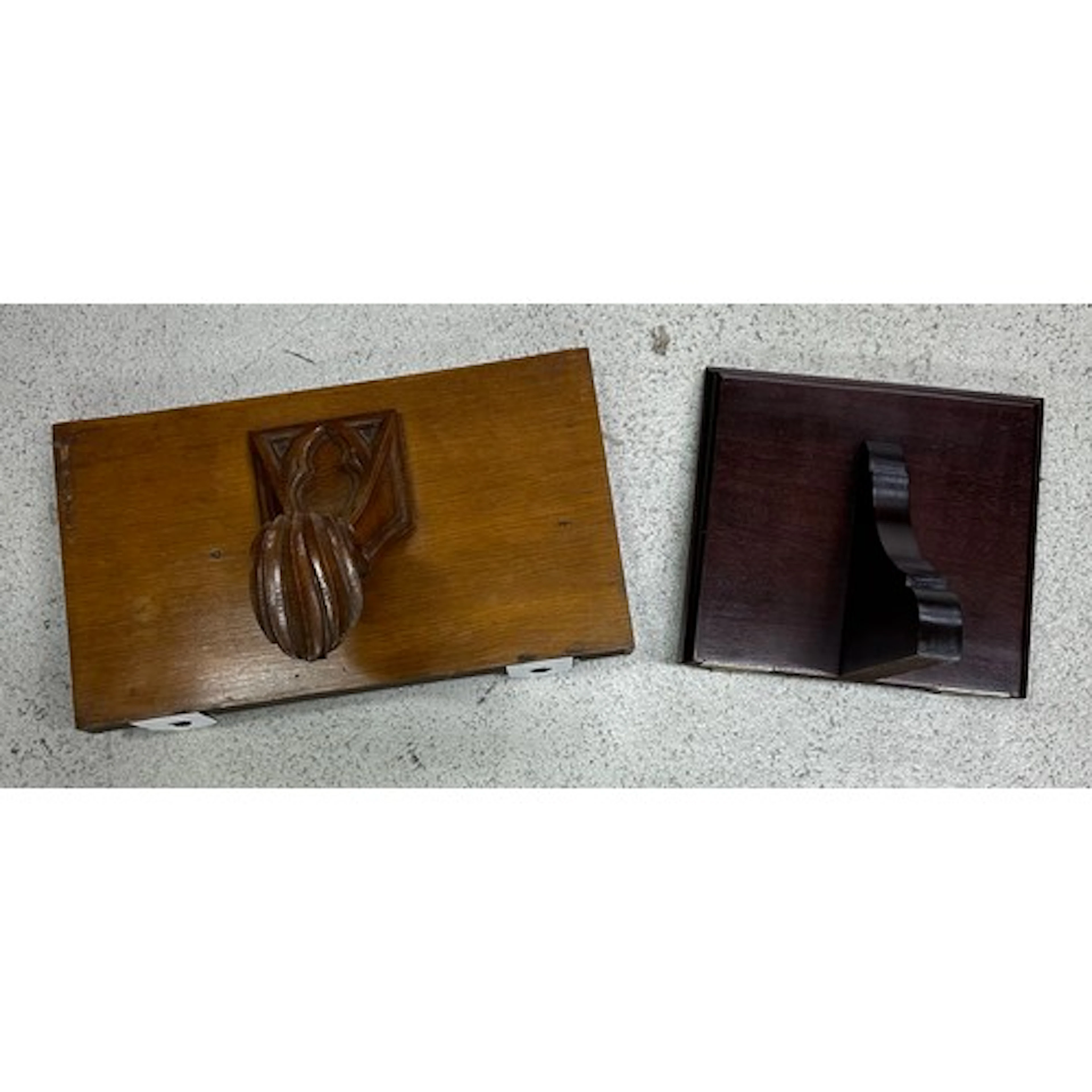Oak clock wall bracket, 15.5" wide, 8.5" deep, with central ...