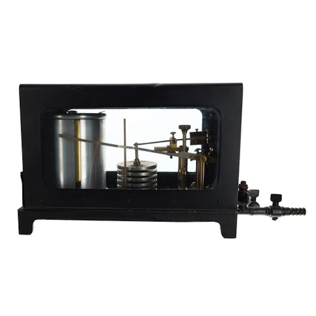 Scientific & Projections Limited, London, Gas Pressure R...