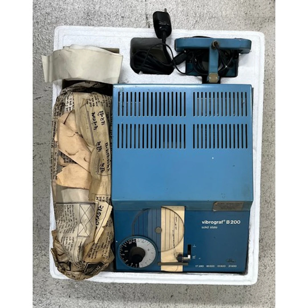 Vibrograf B200 solid state watch timing machine, two-pin plu...
