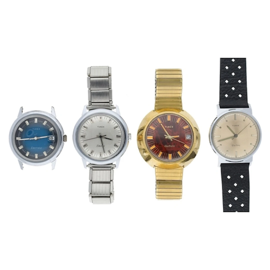 Two Timex Electronic gentleman's wristwatches for repair, qu...