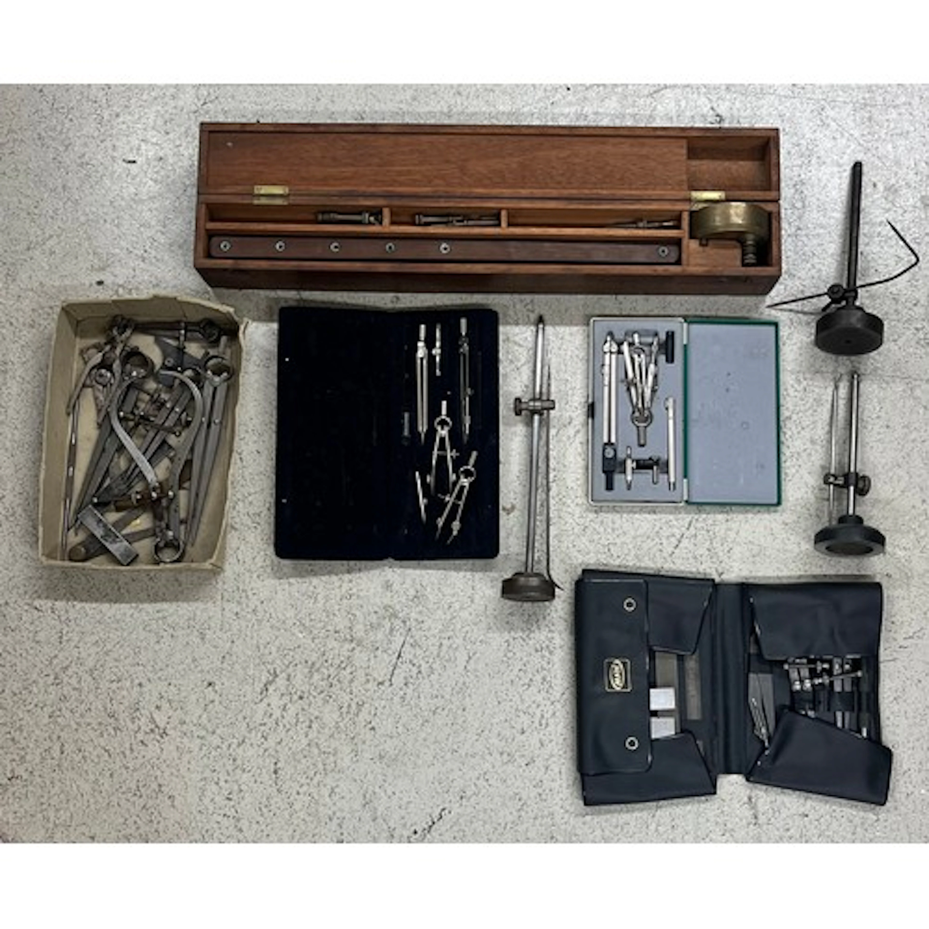 Vintage wooden and brass pantograph; within a wooden box; to...