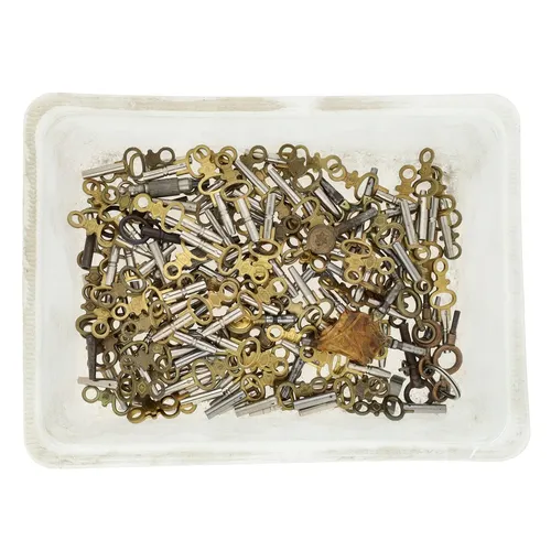 Quantity of pocket watch keys
